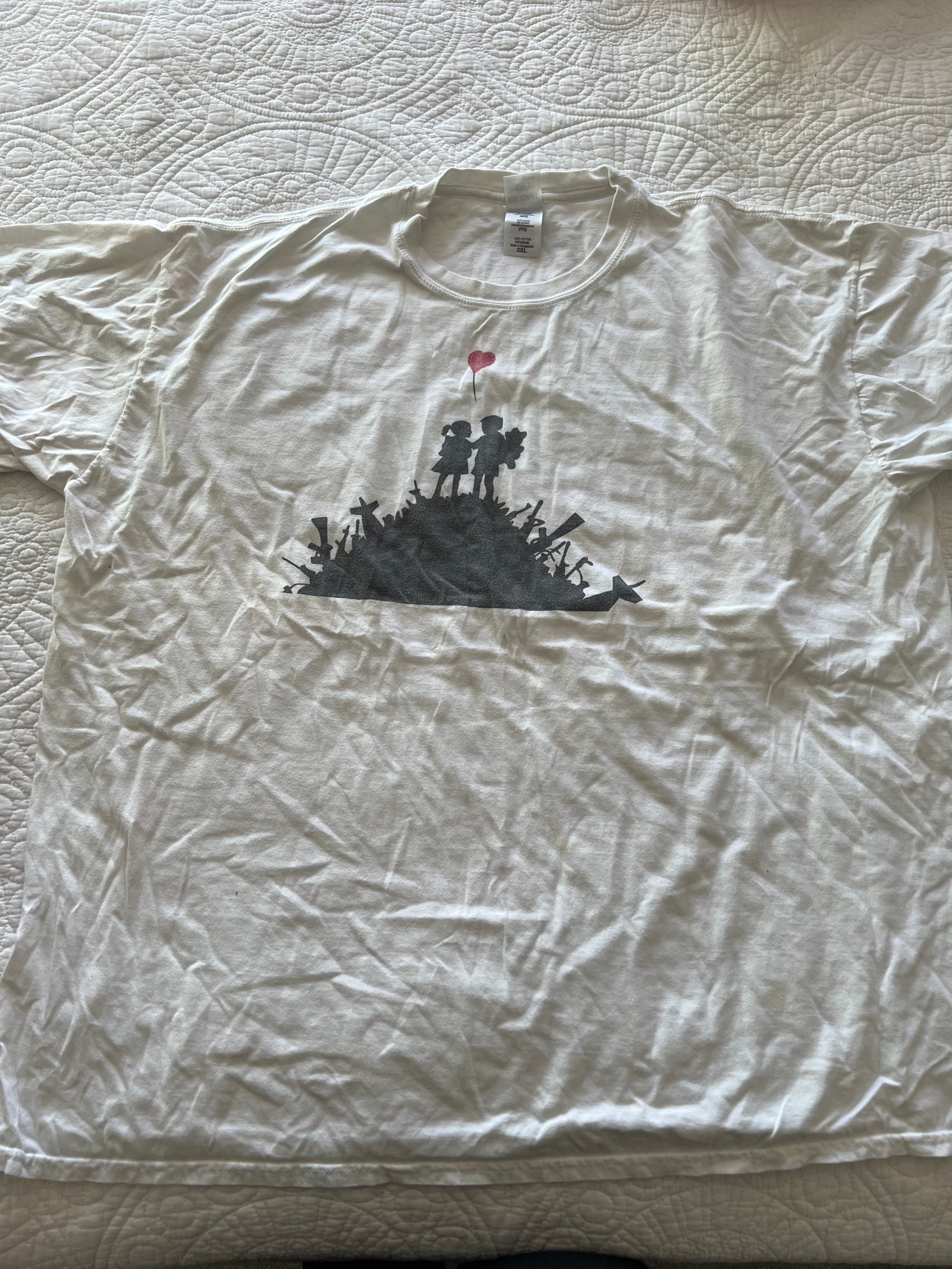 White t-shirt