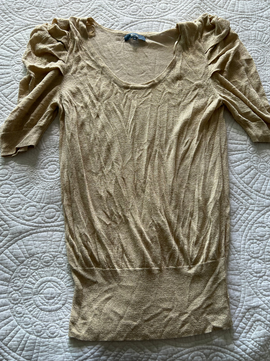 Quater sleeve nude top