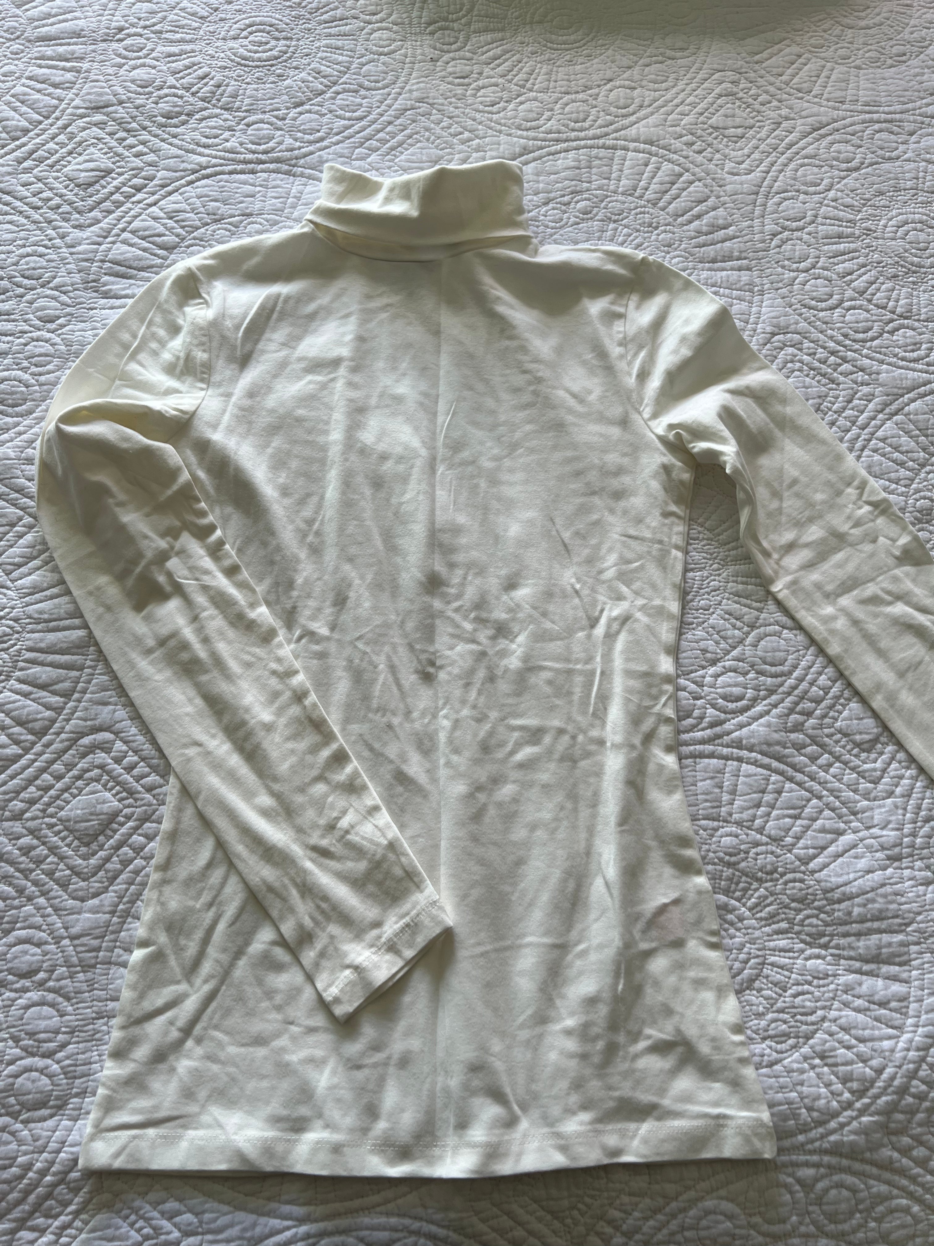 White turtle neck