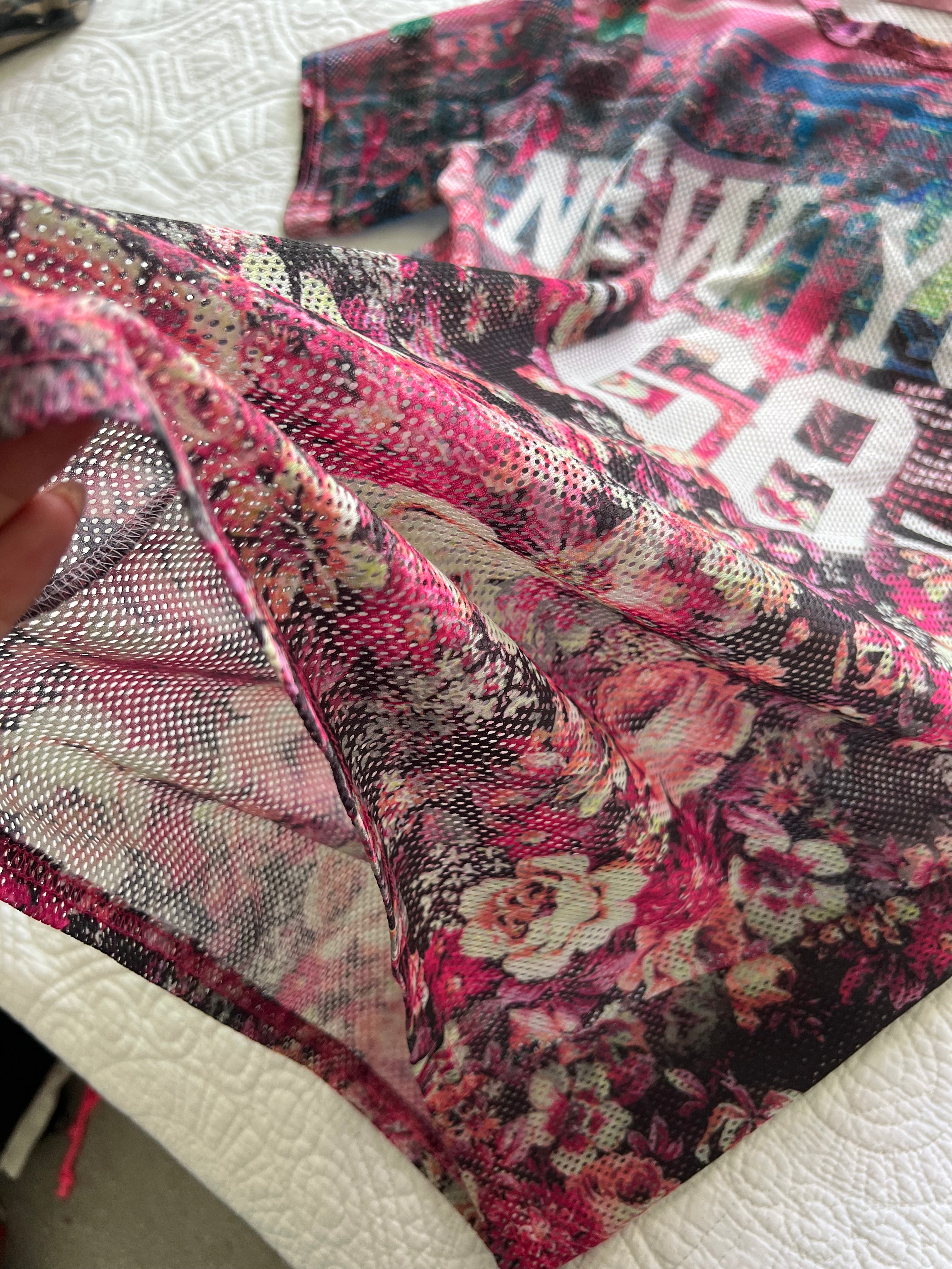 Signature New York top