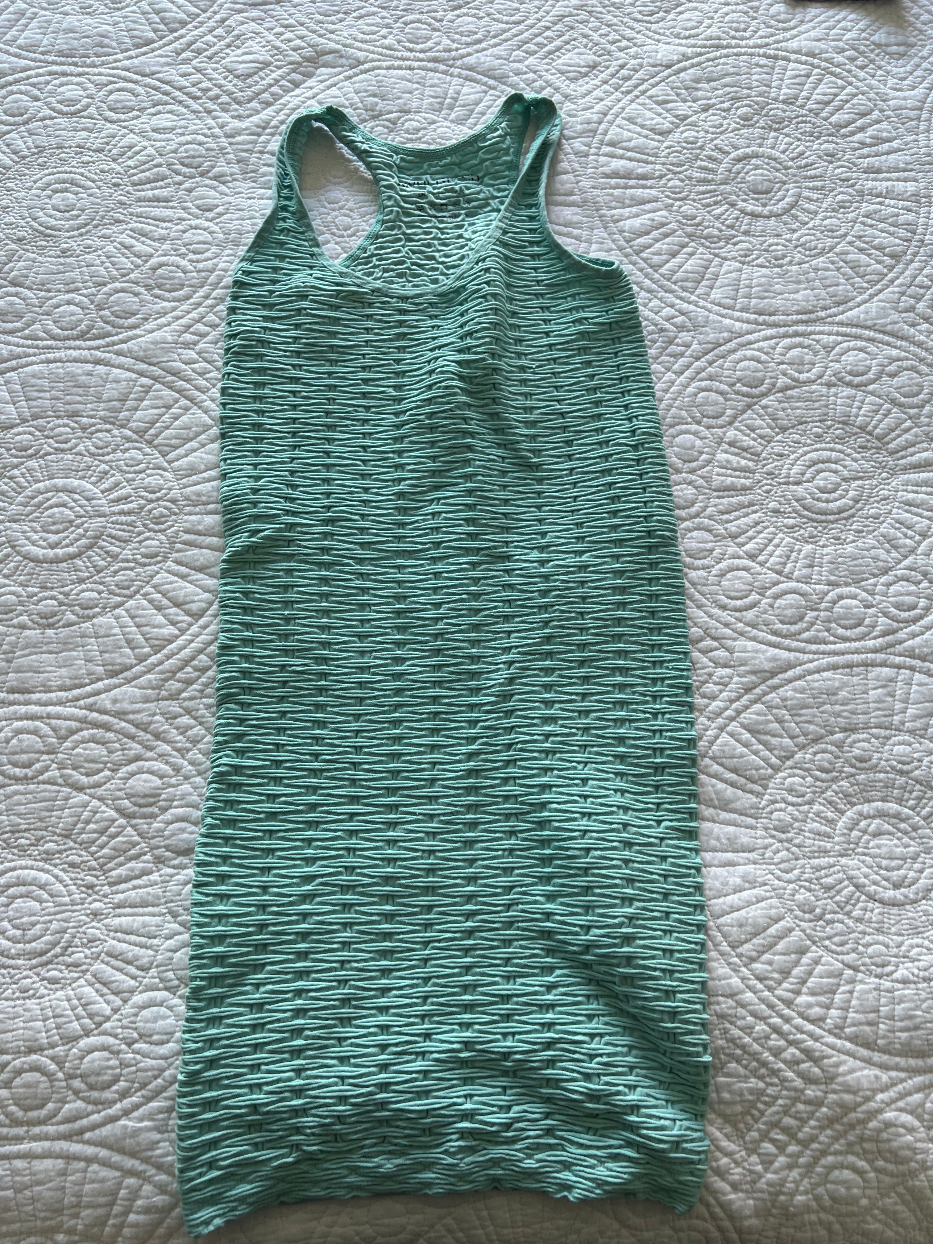 Textured green top