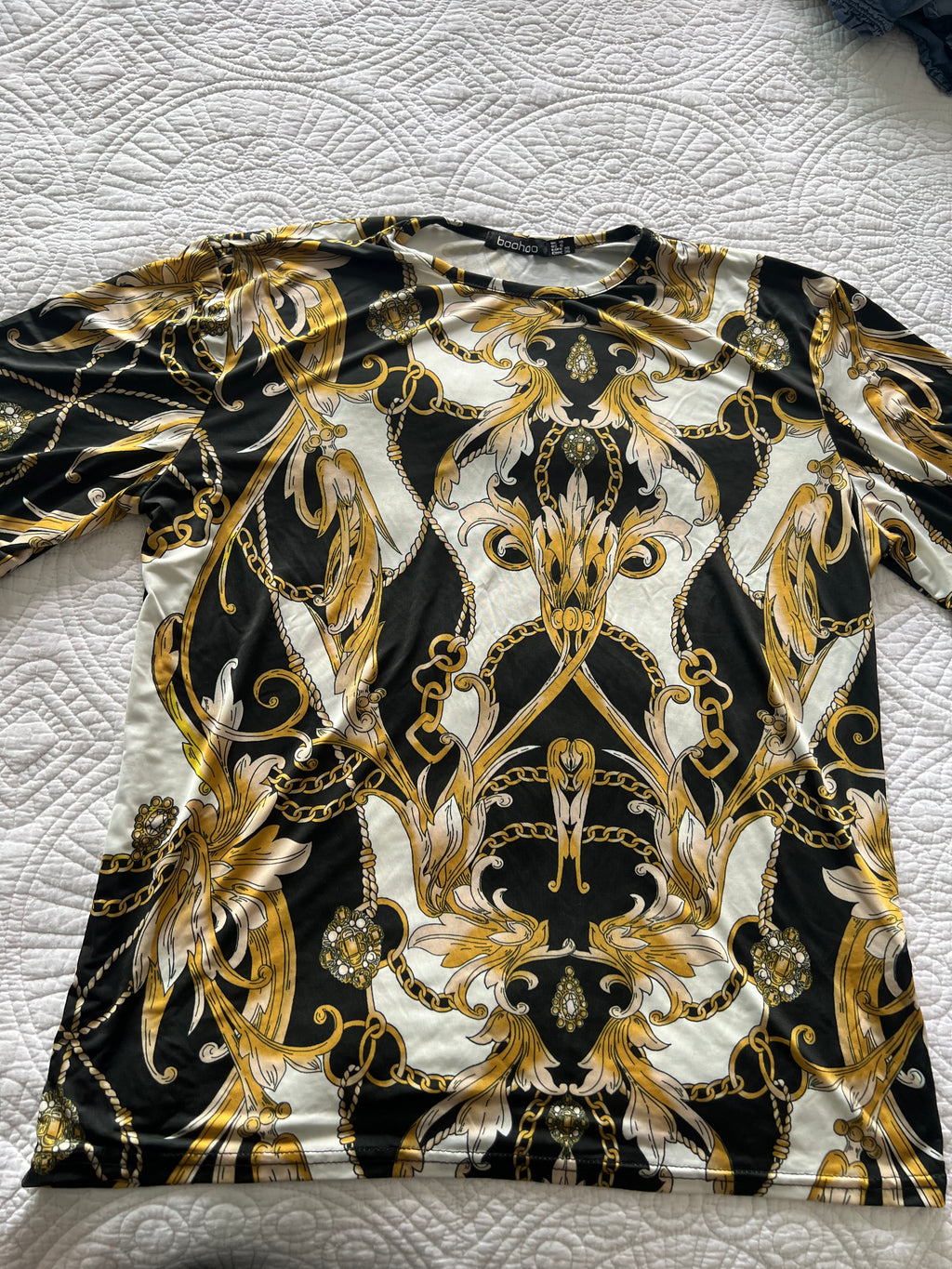 Graphic print top