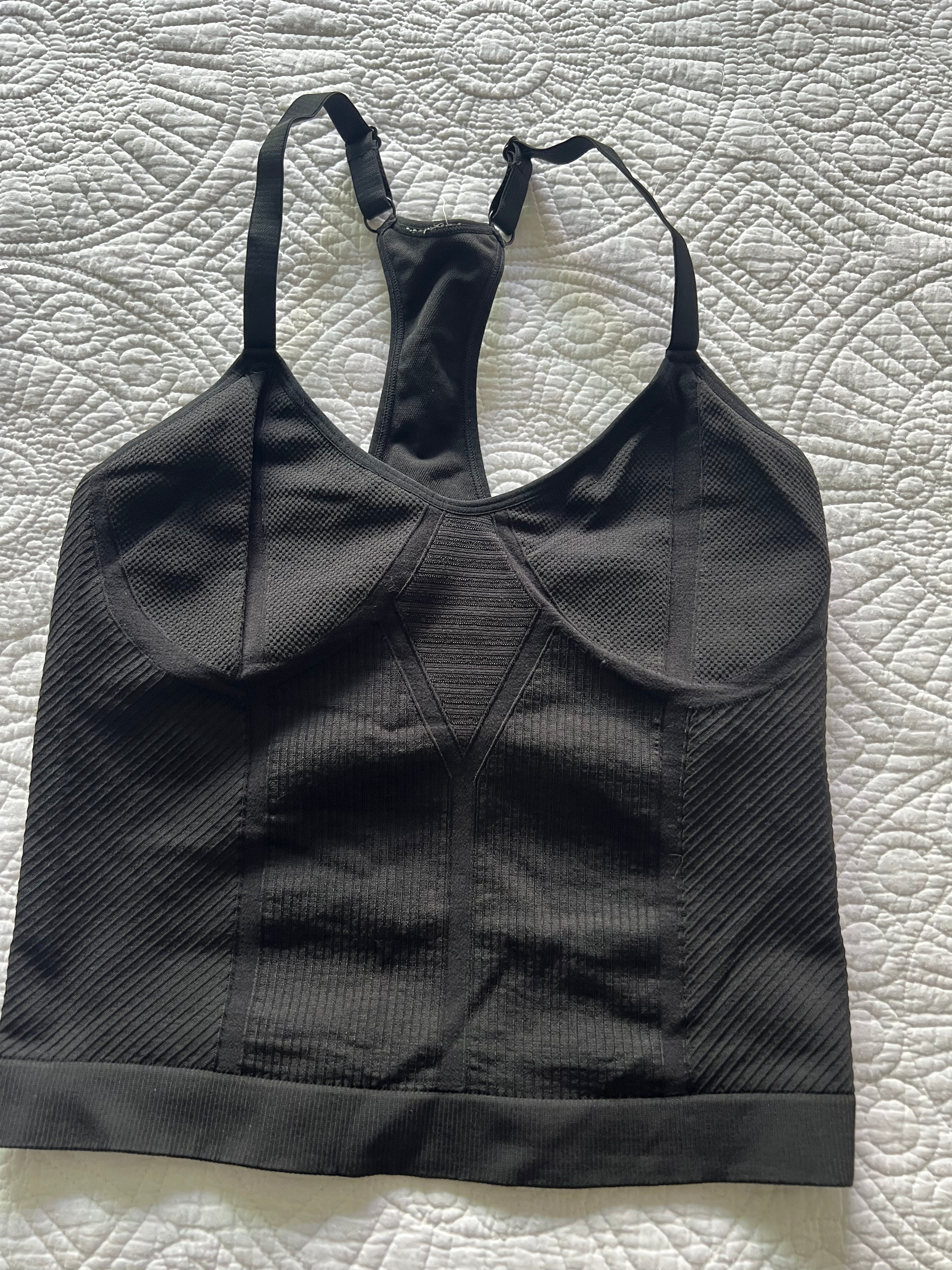 Black gym top