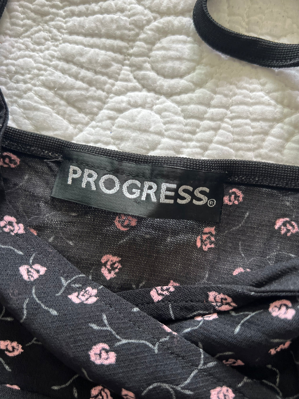 Black flower print top