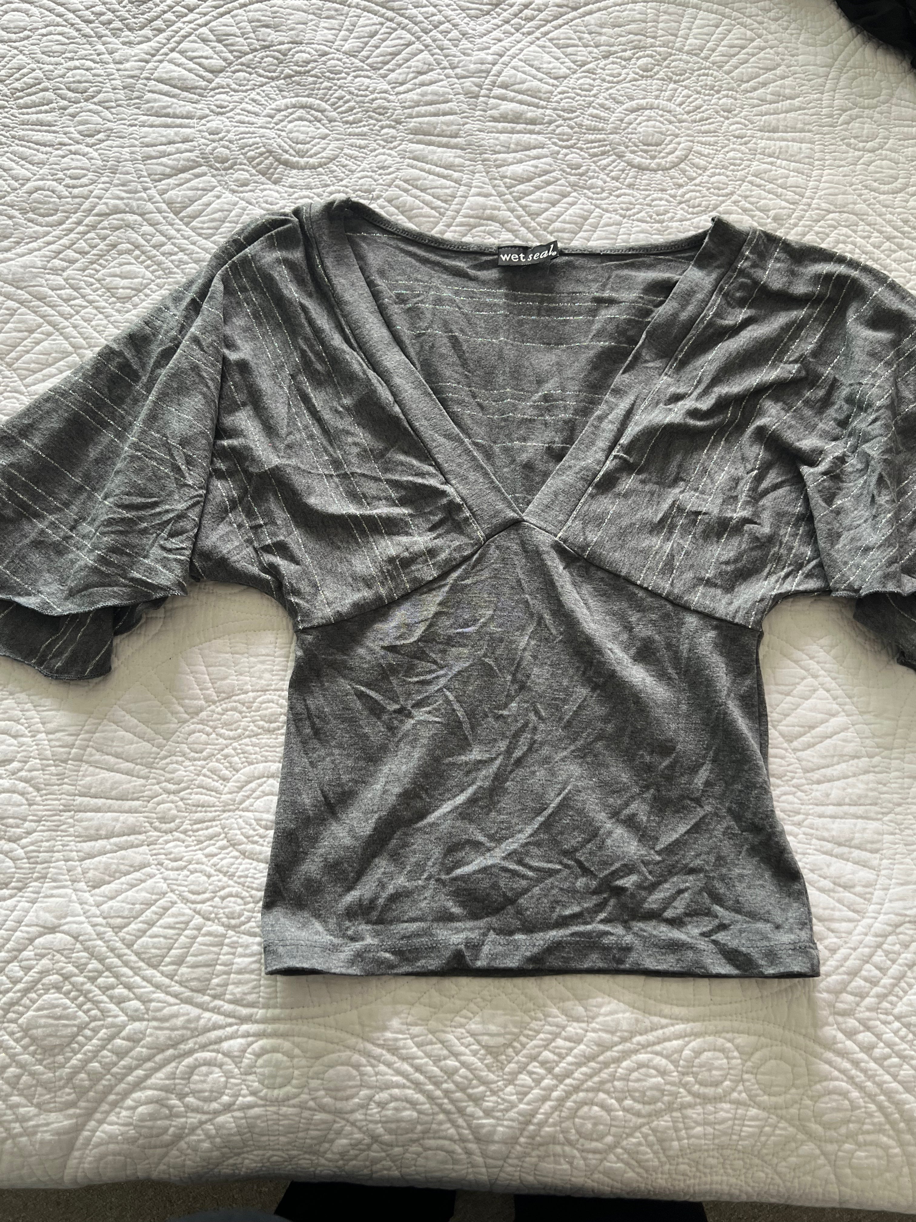 Grey v neck top
