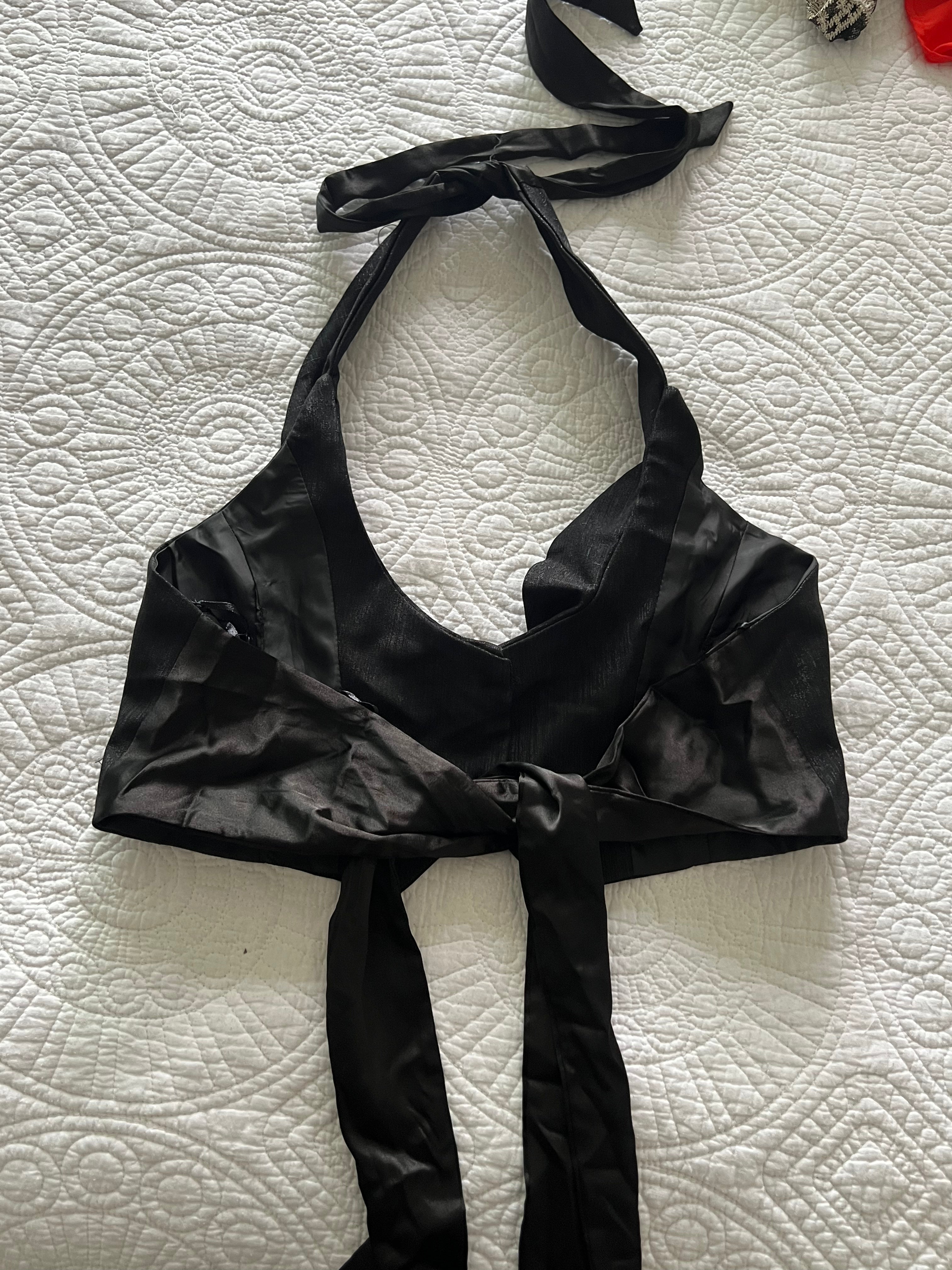Black cropped, waist coat