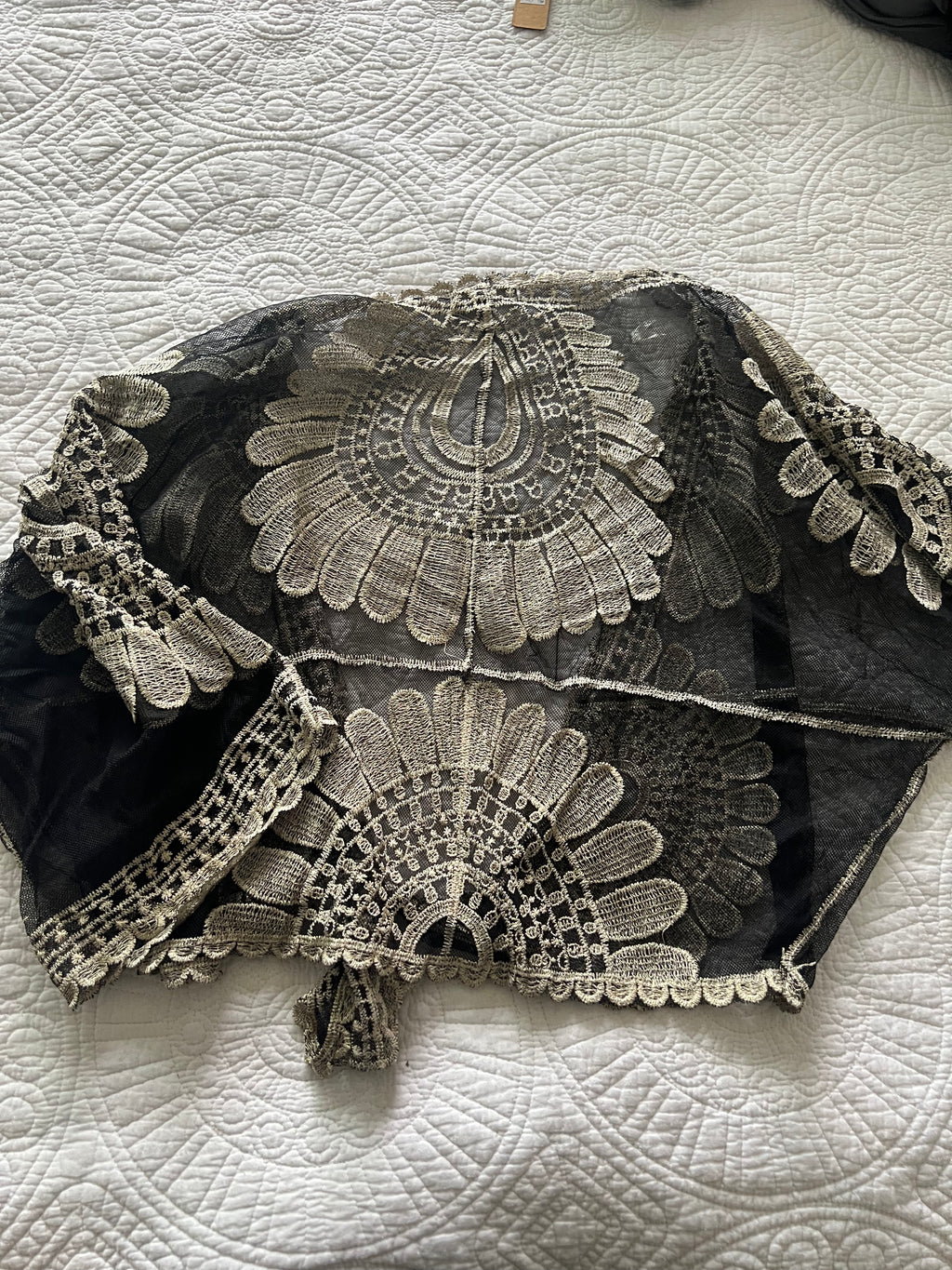 V neck patterned top