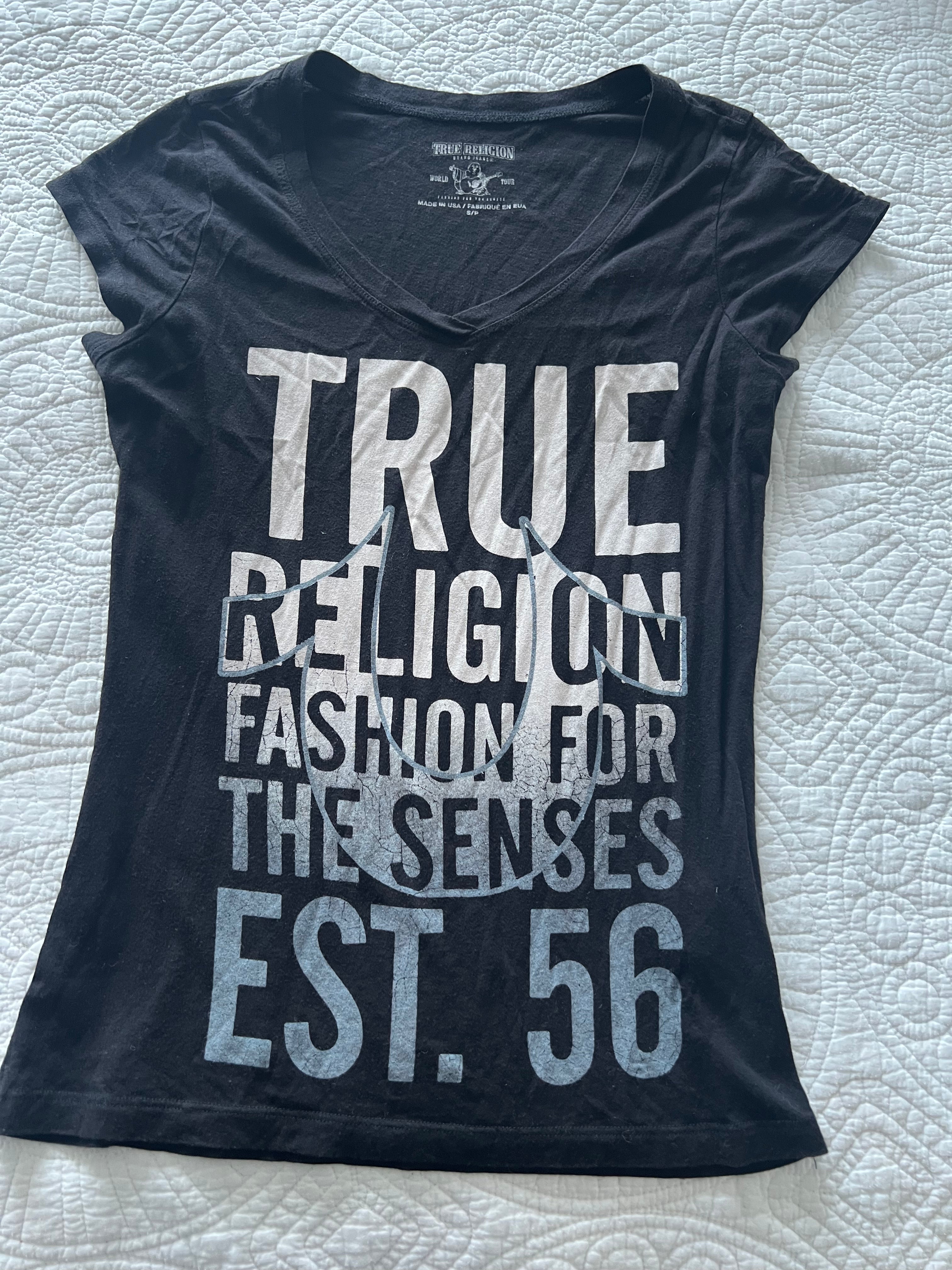 True Religion navy blue t-shirt