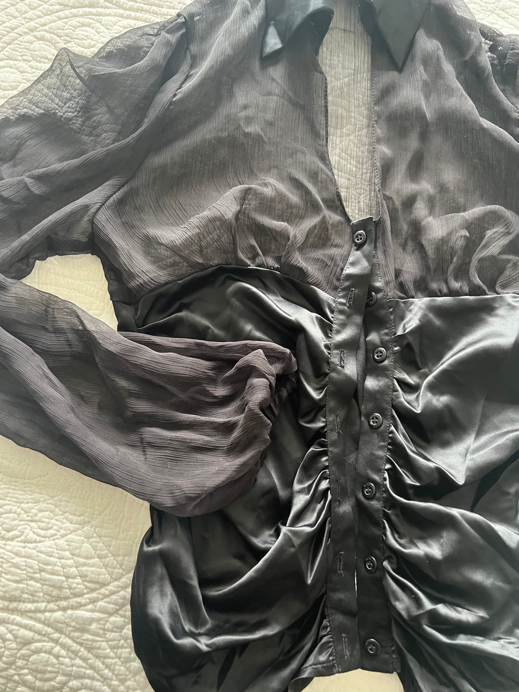 Black scrunched shirt