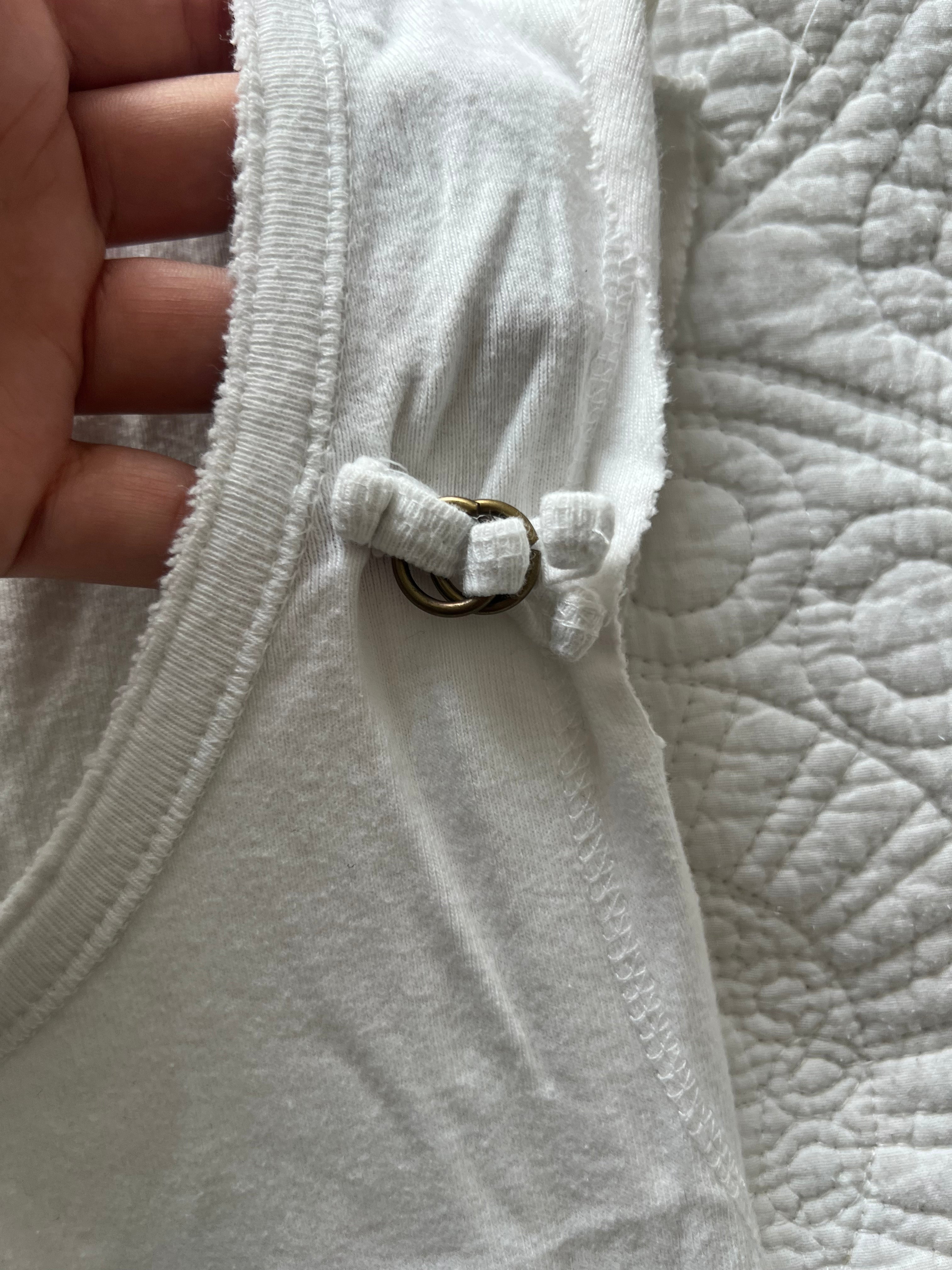 White vest top
