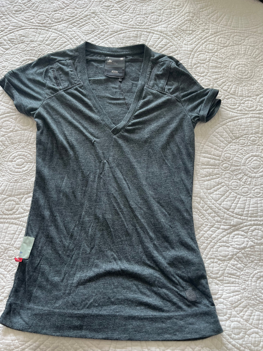 G-star v neck t-shirt