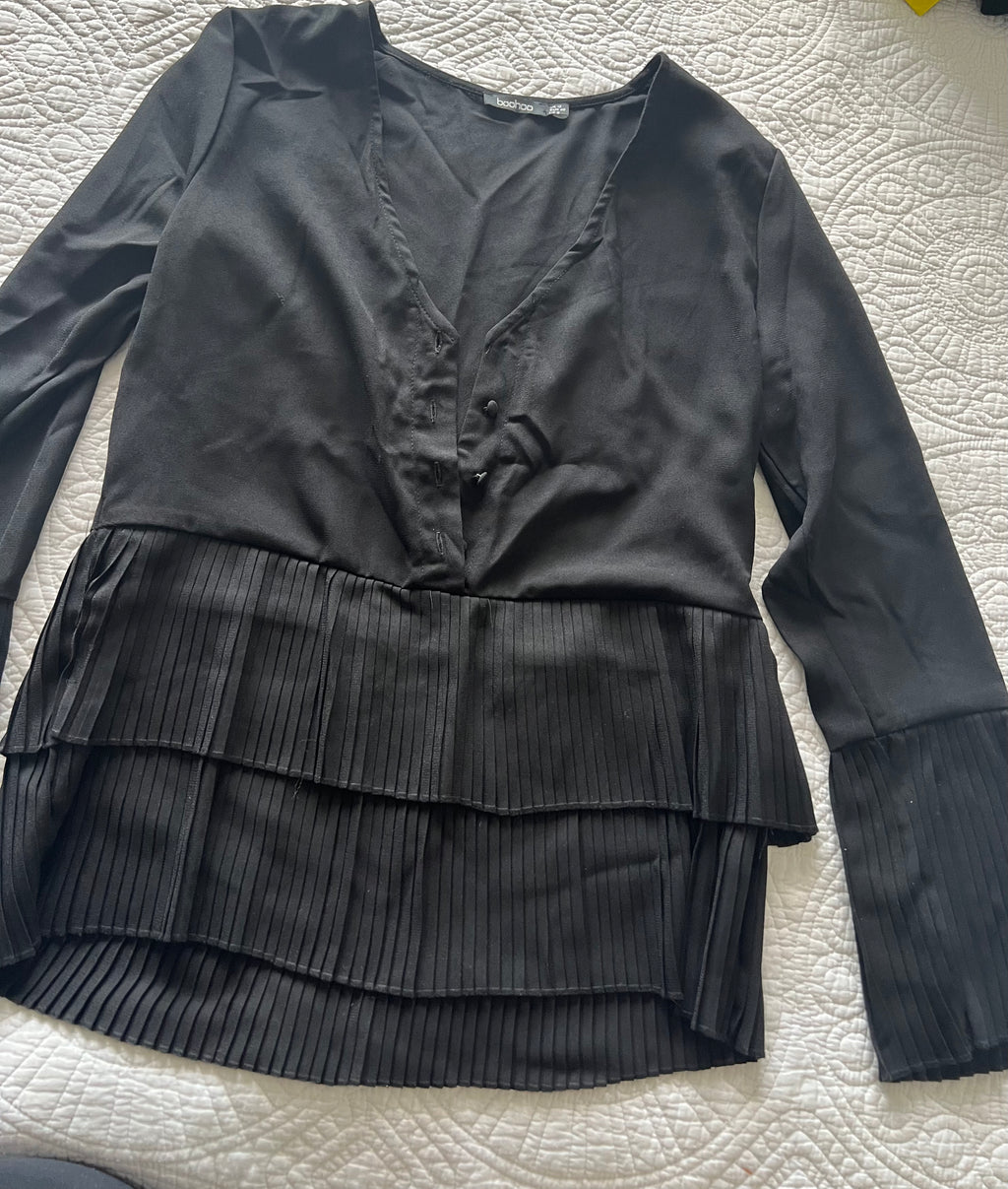 Black v neck, flowy top