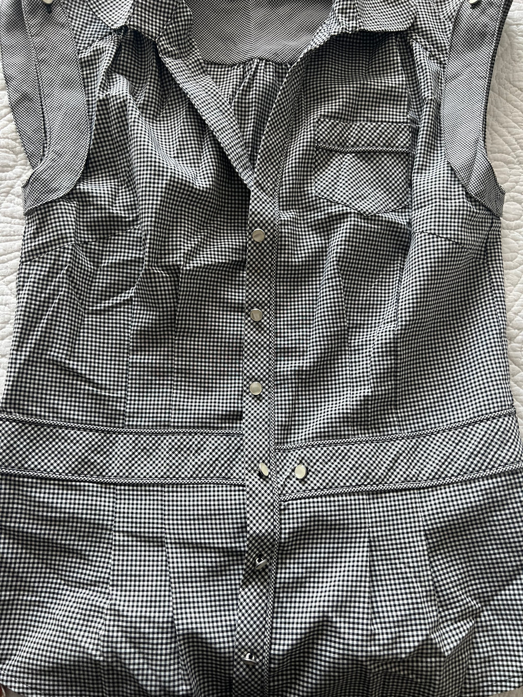 Grey sleeveless shirt
