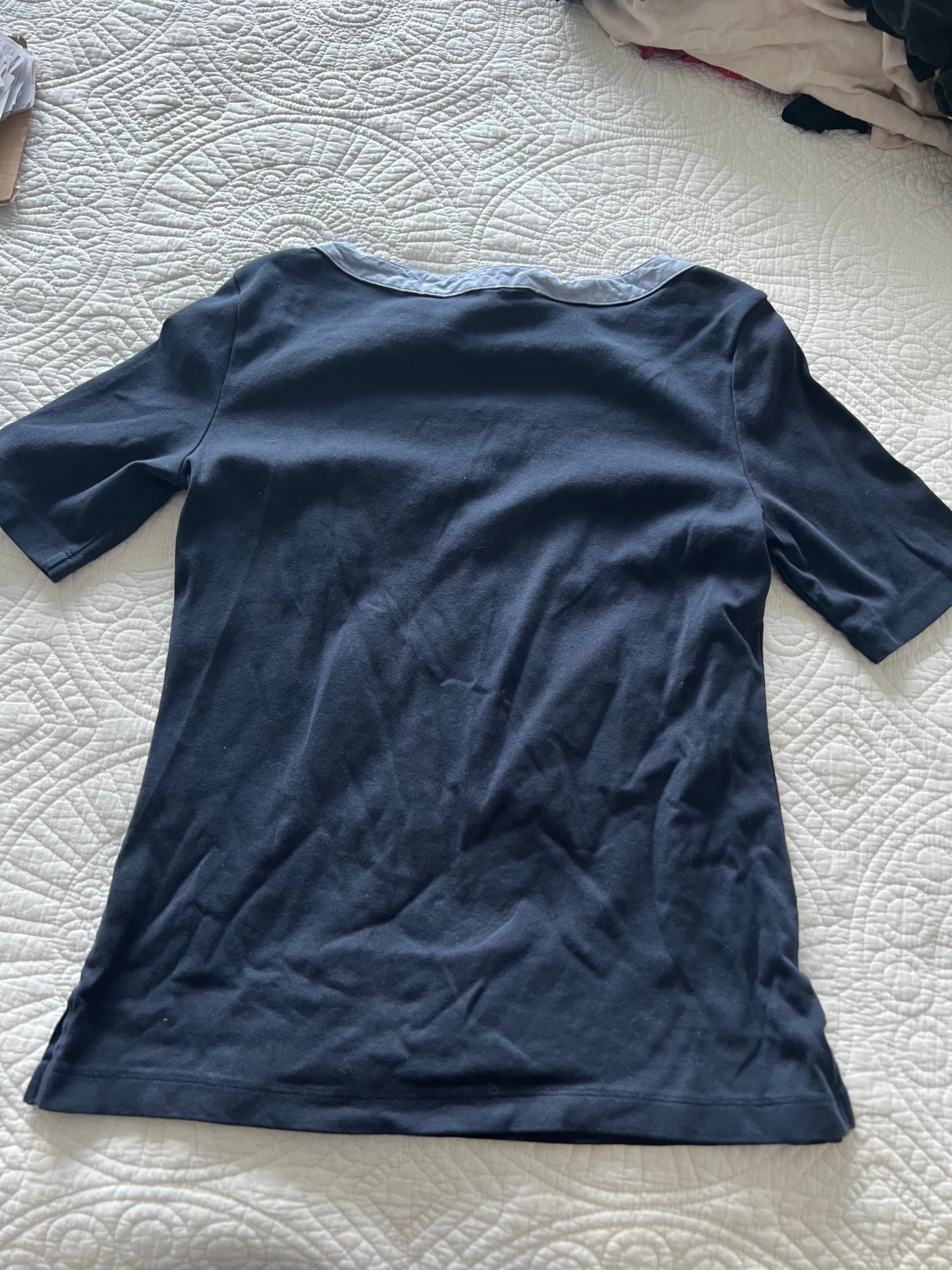 Tommy Hilfiger Navy t-shirt