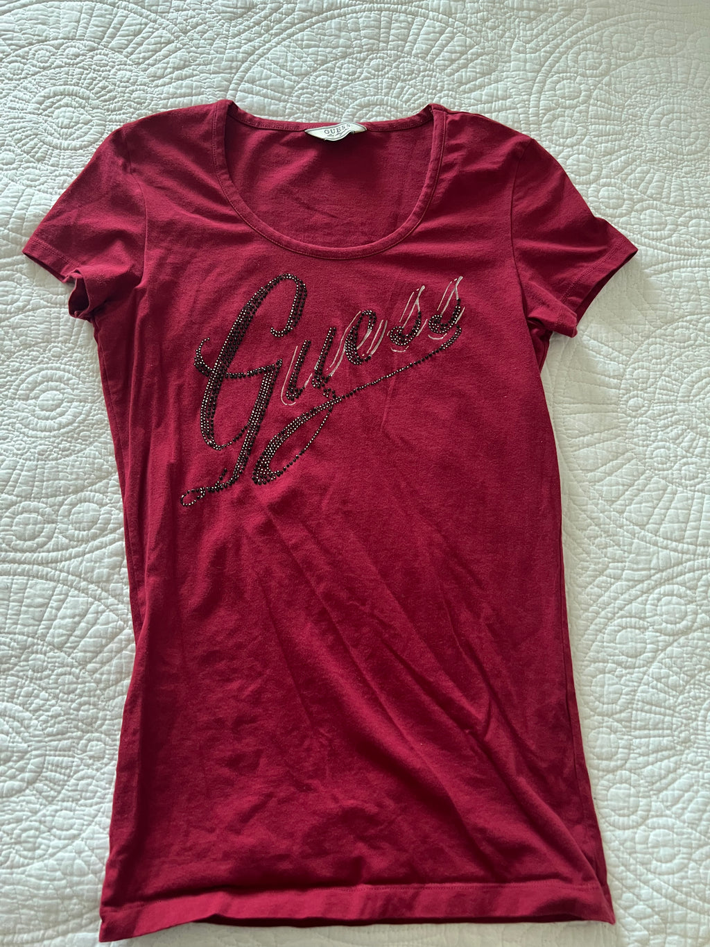 Guess red t-shirt