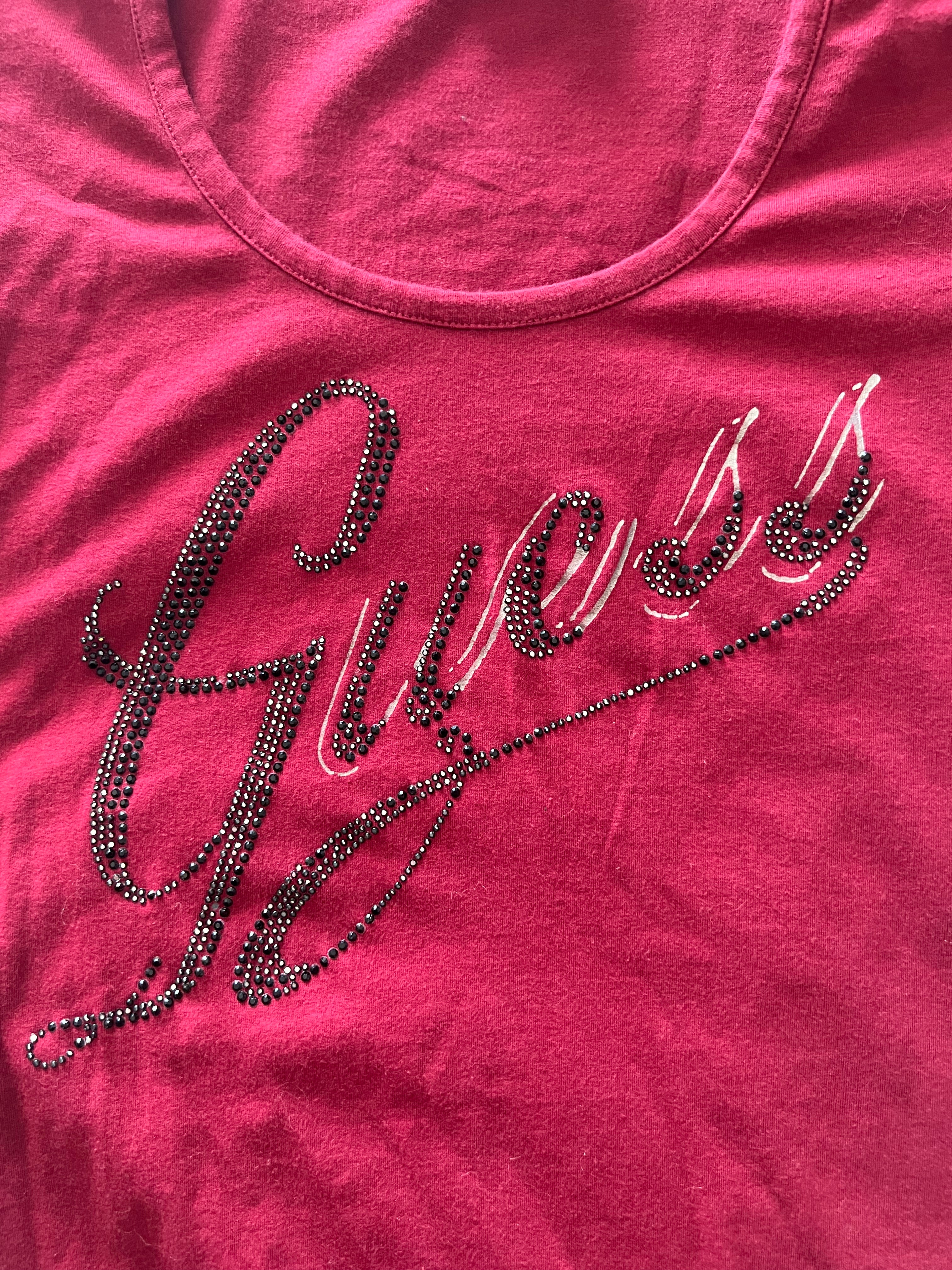 Guess red t-shirt