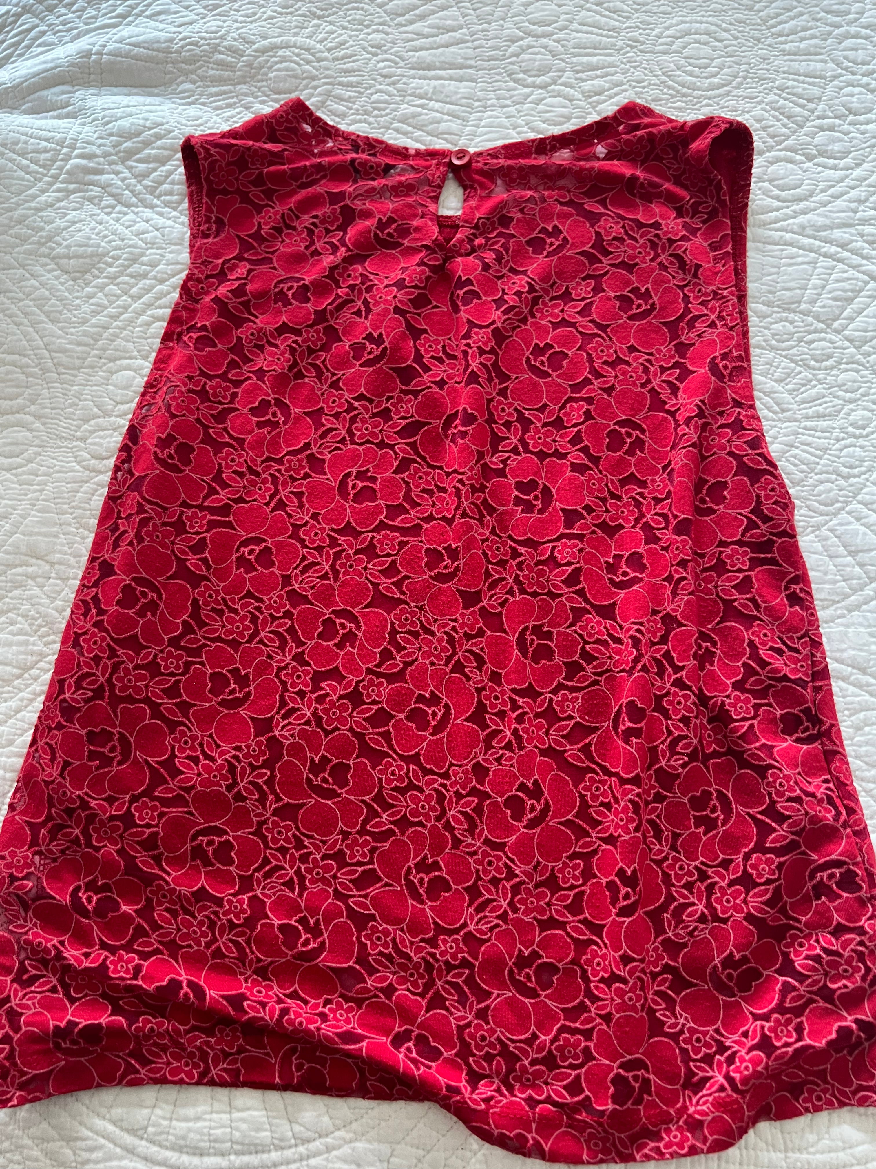 Red flower top