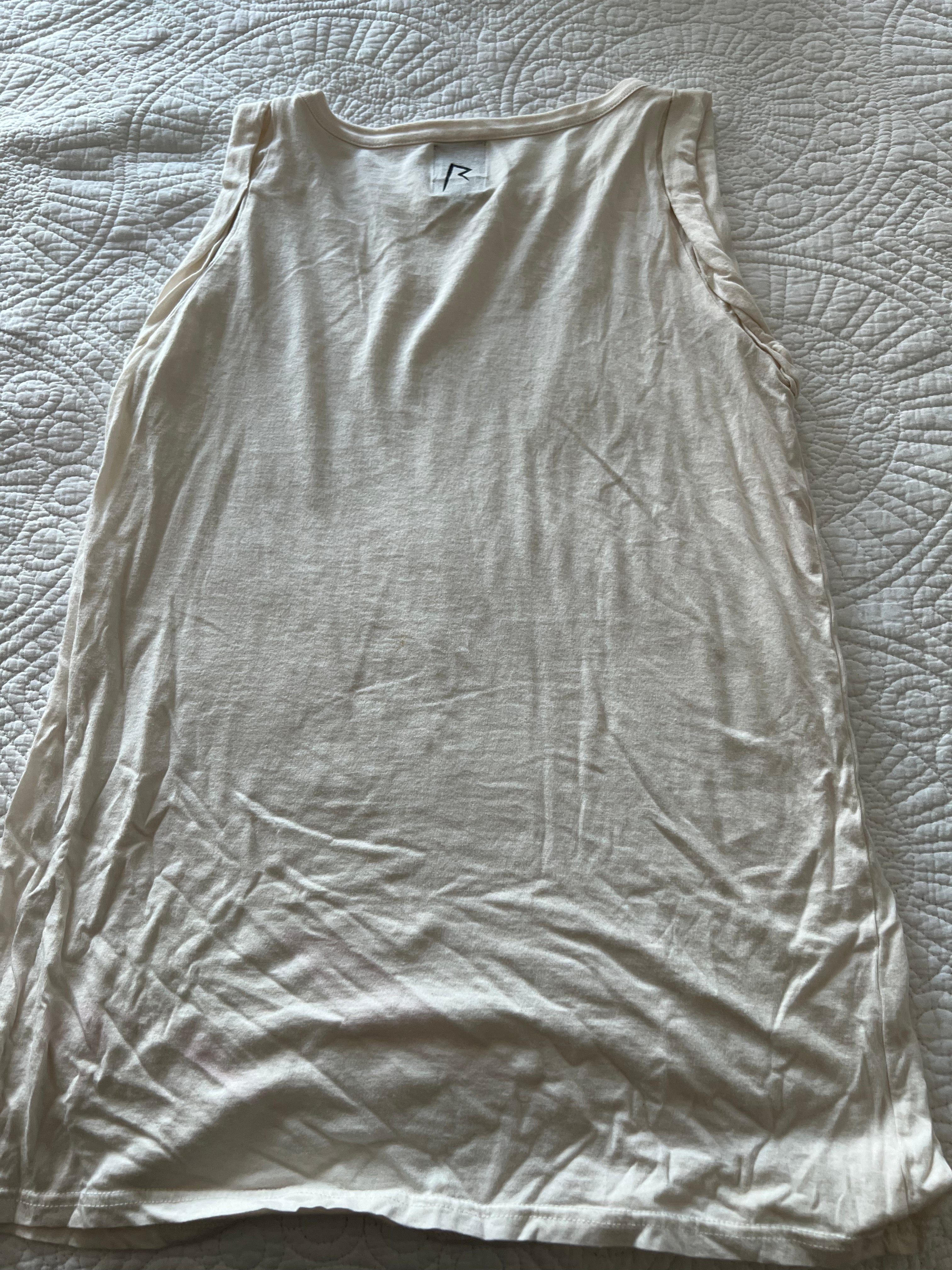 White vest top
