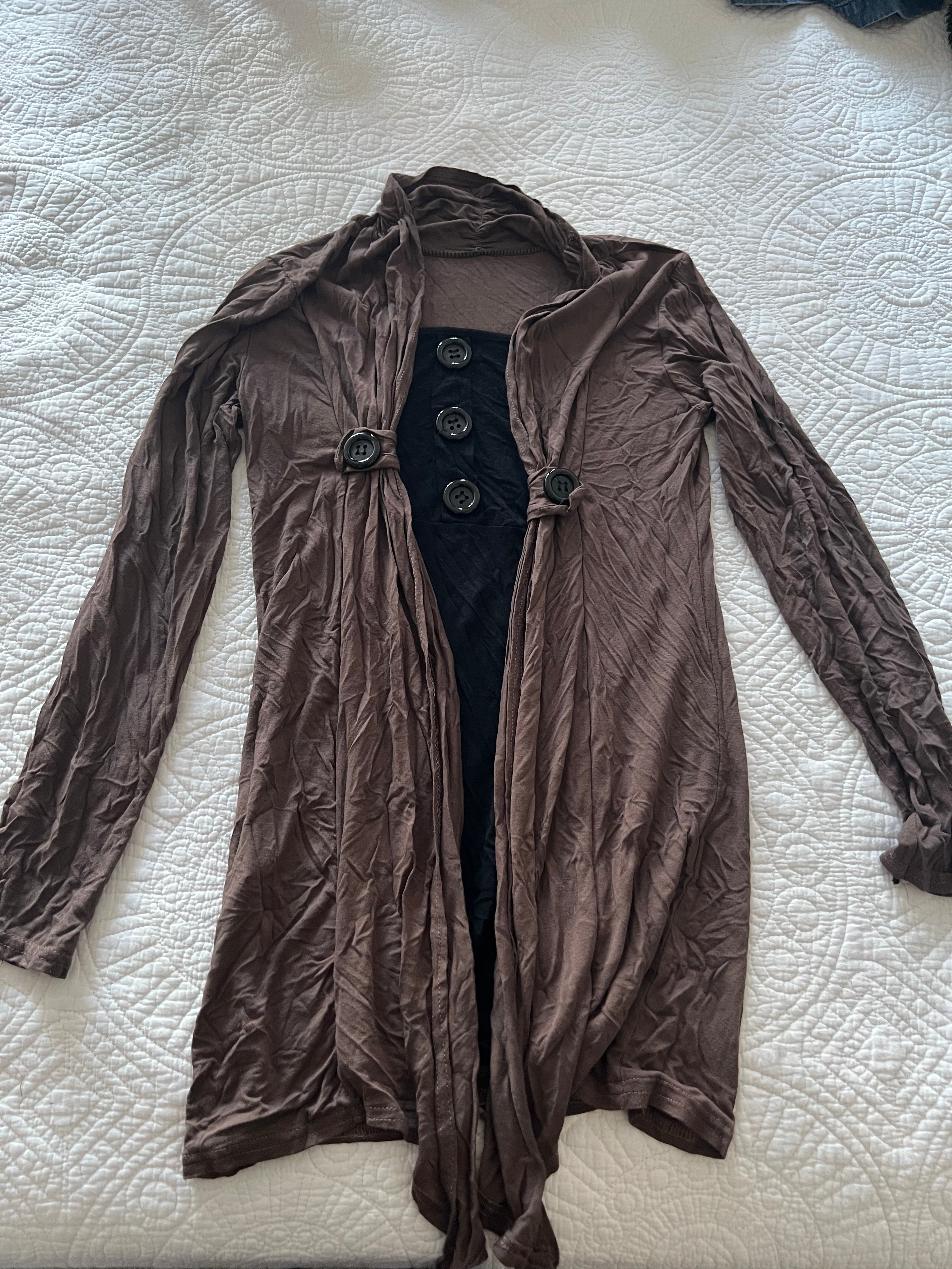 Long sleeve brown top