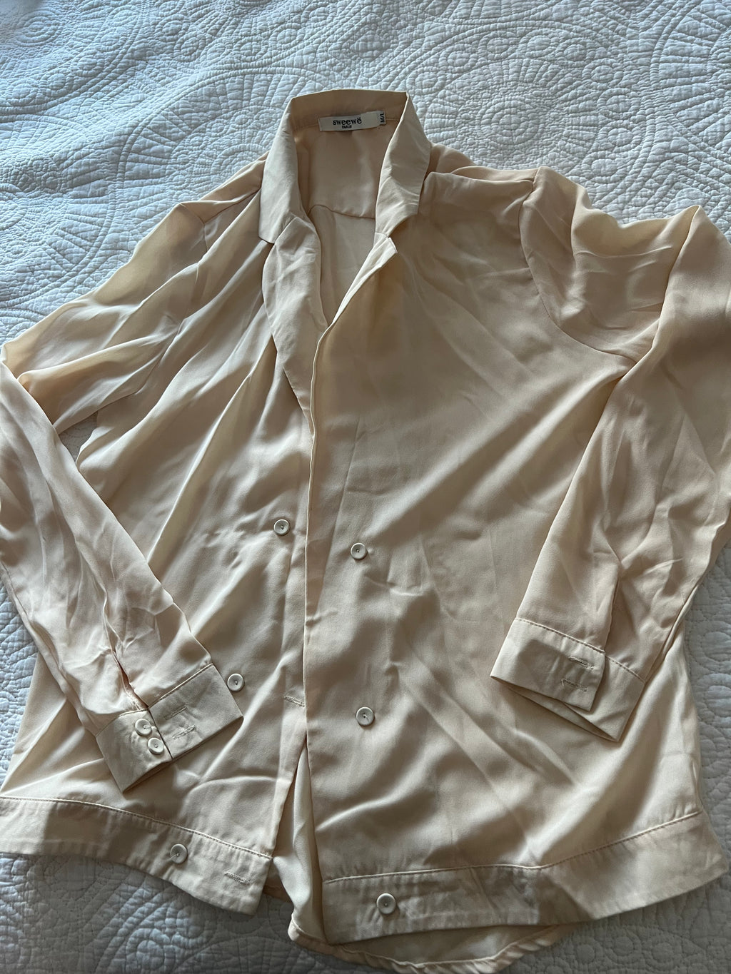 Nude shirt