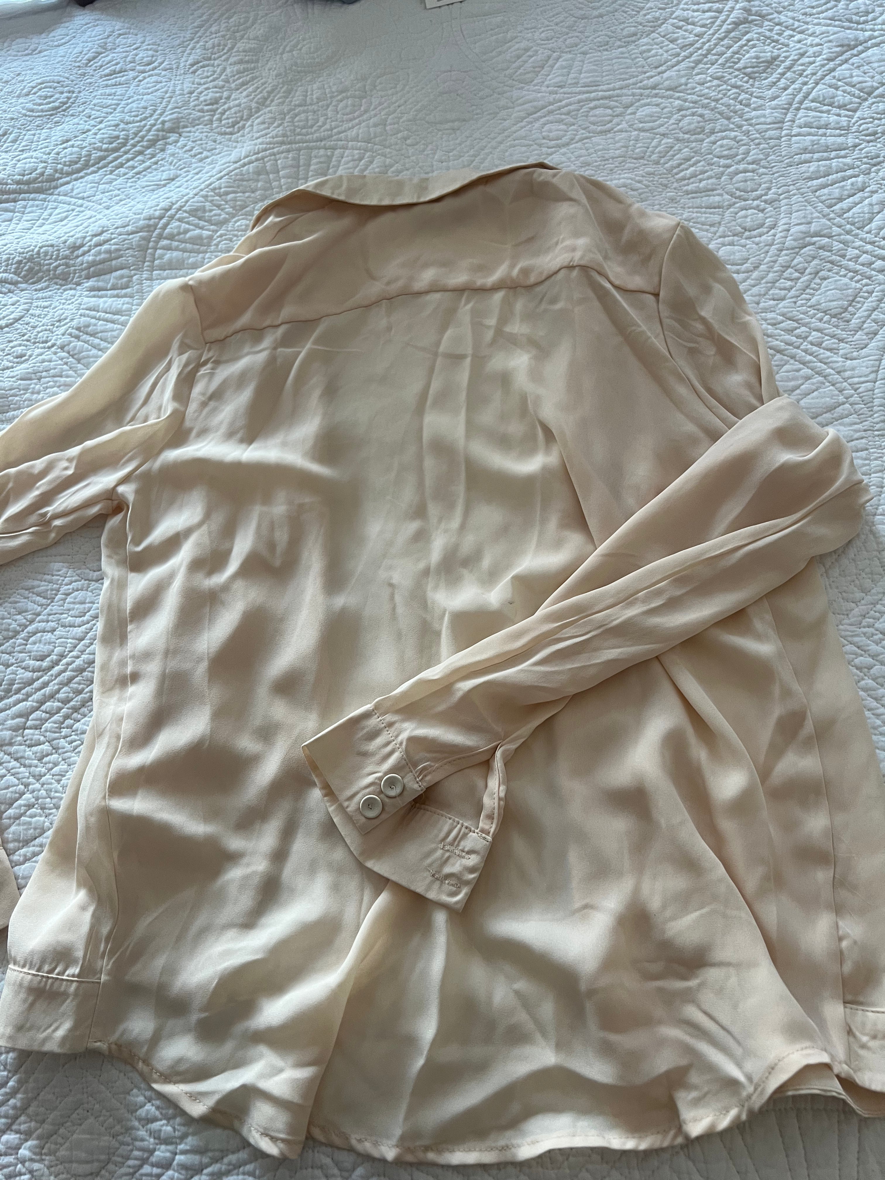 Nude shirt