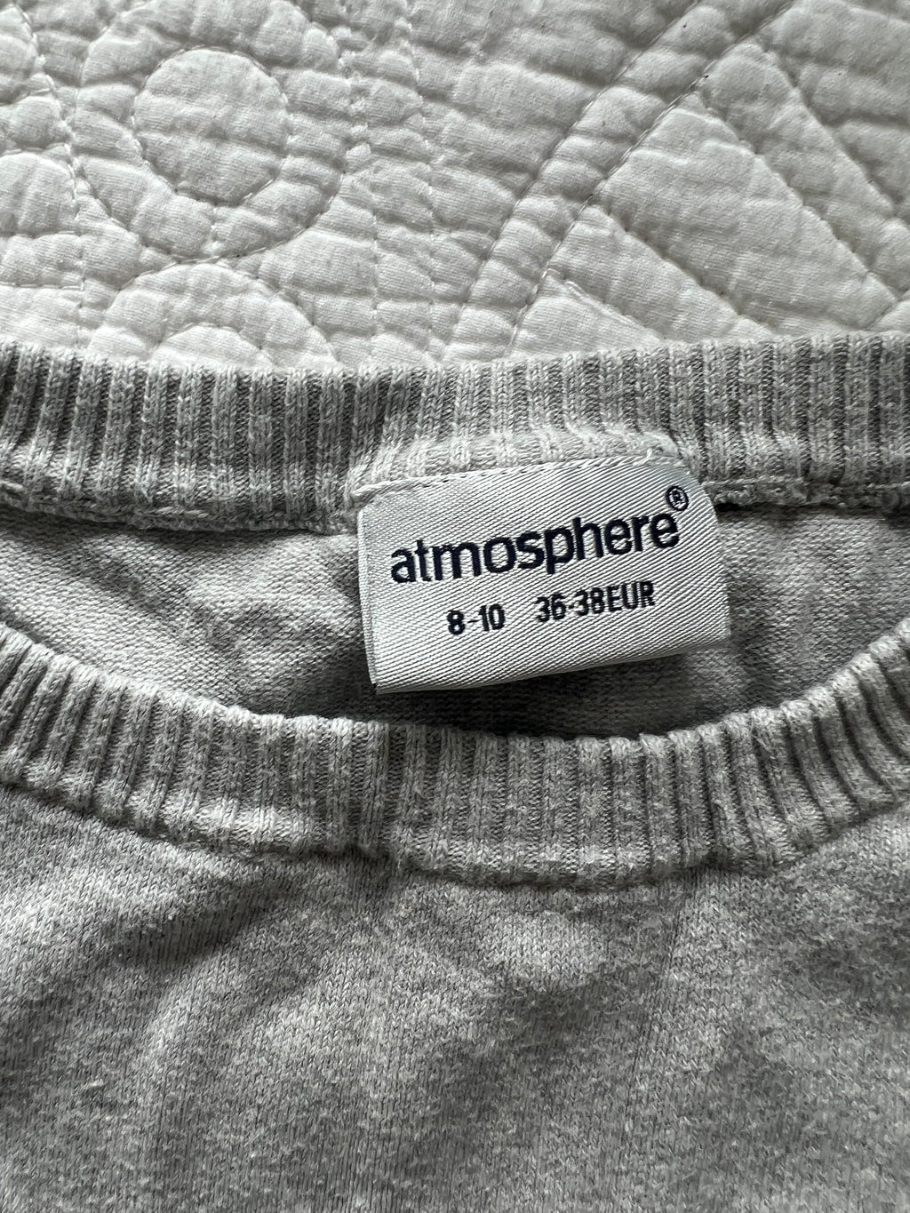 Quater sleeve grey jumper