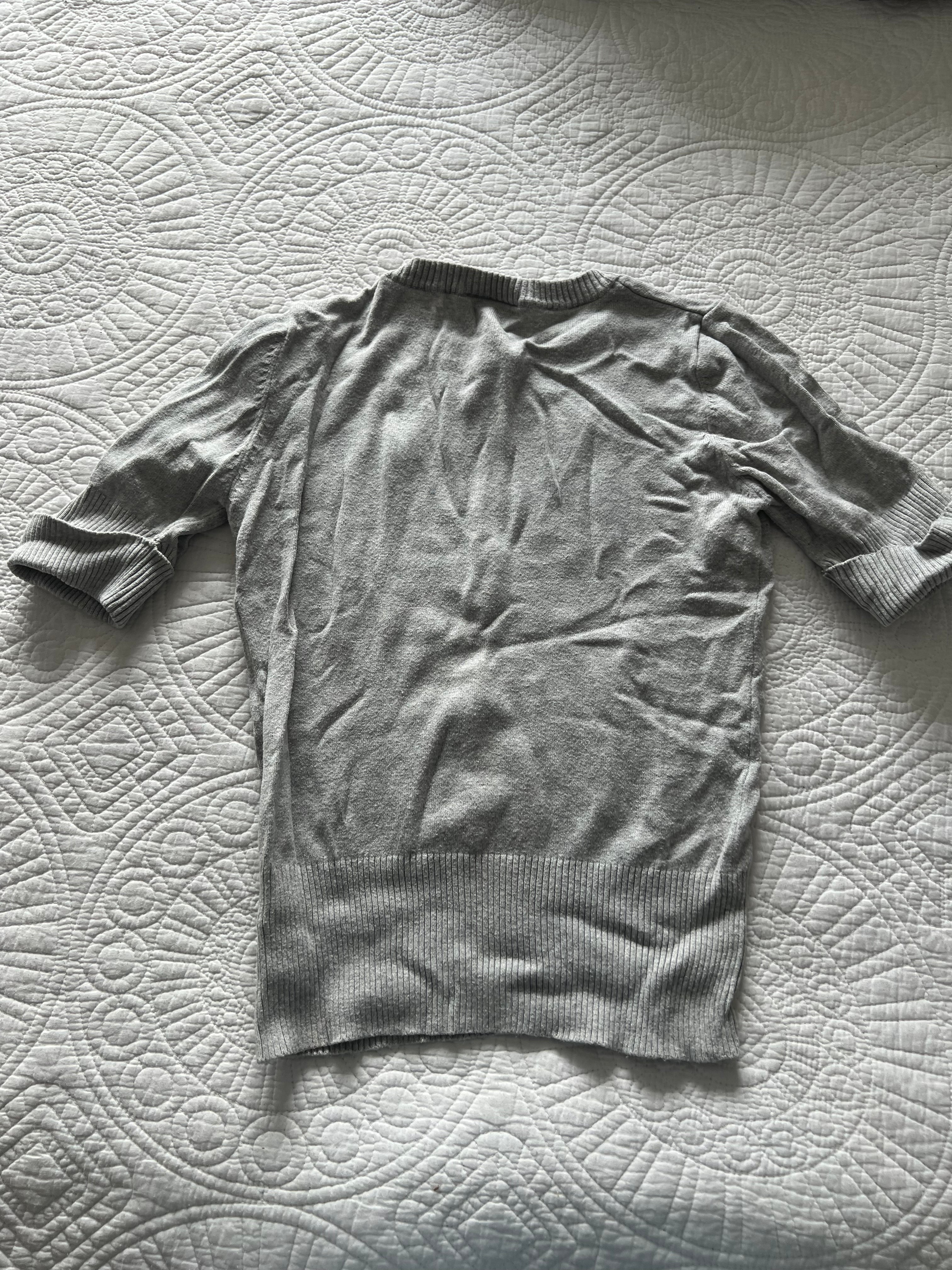 Quater sleeve grey jumper
