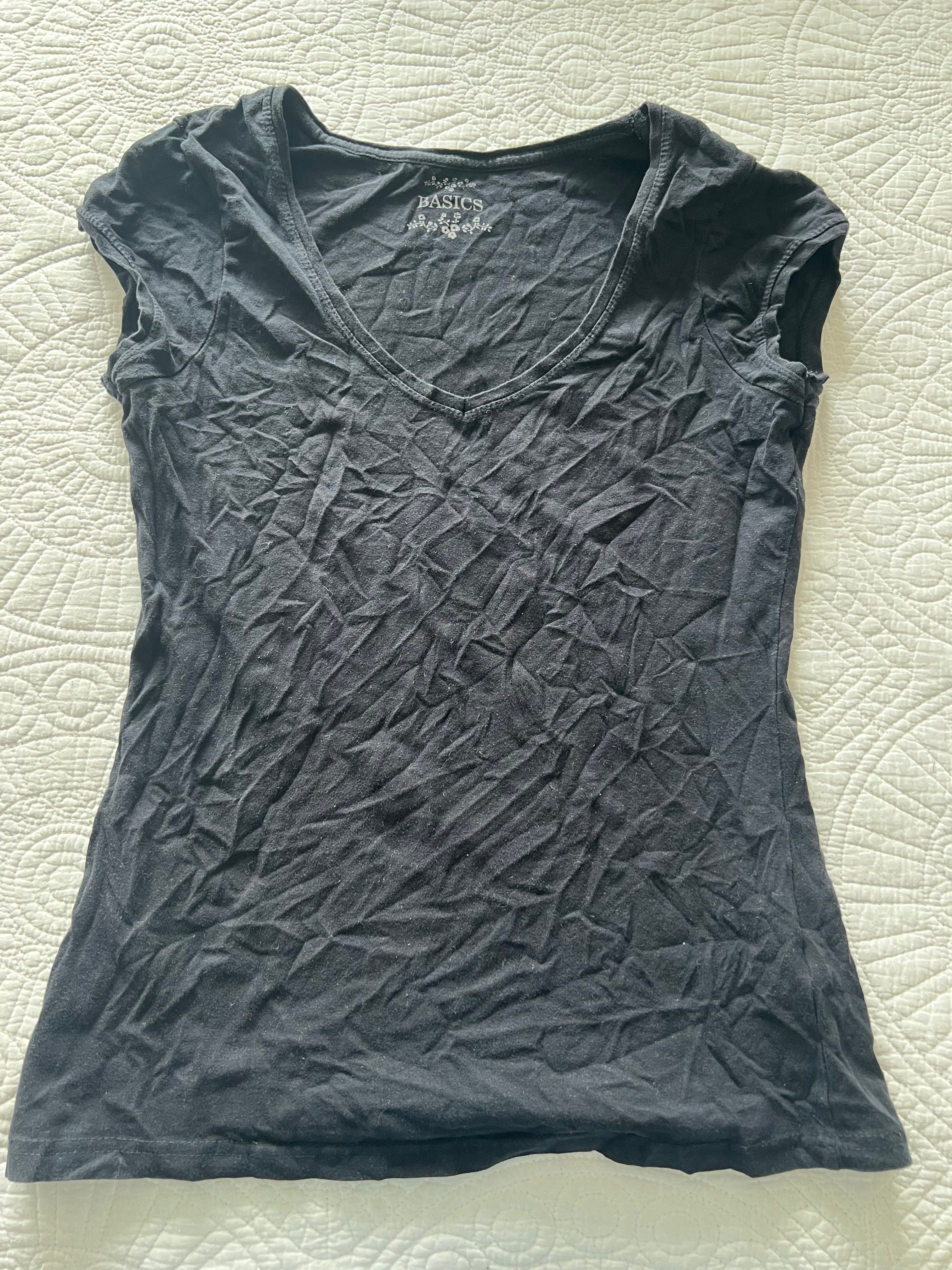 V neck grey t-shirt