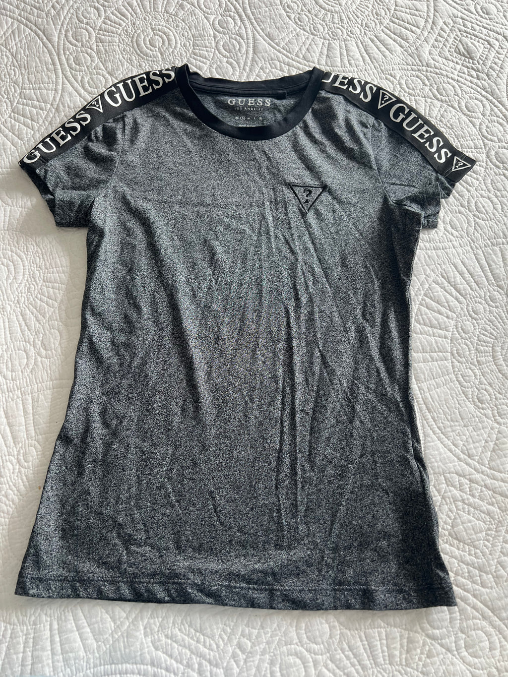 Guess grey top