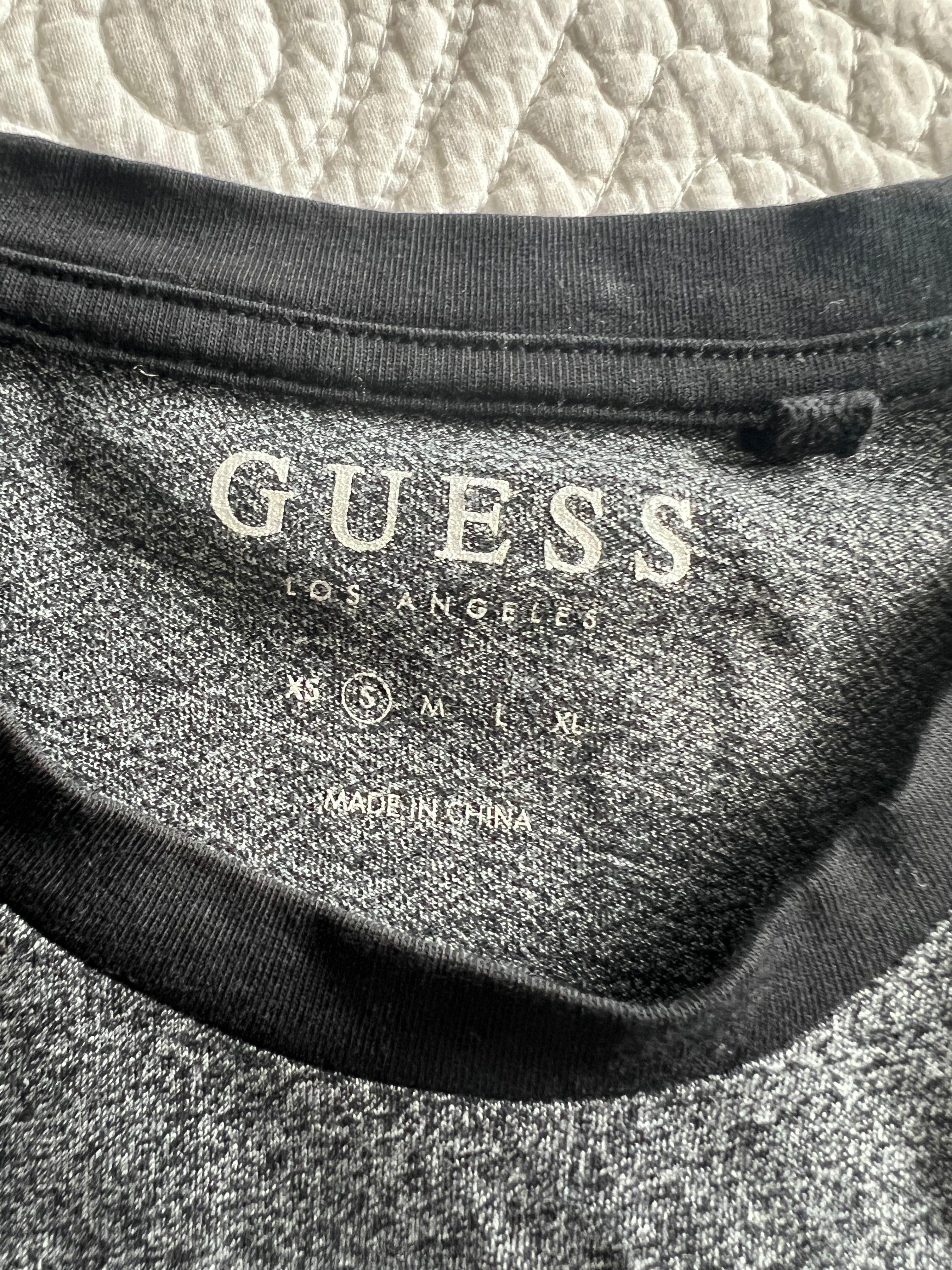 Guess grey top