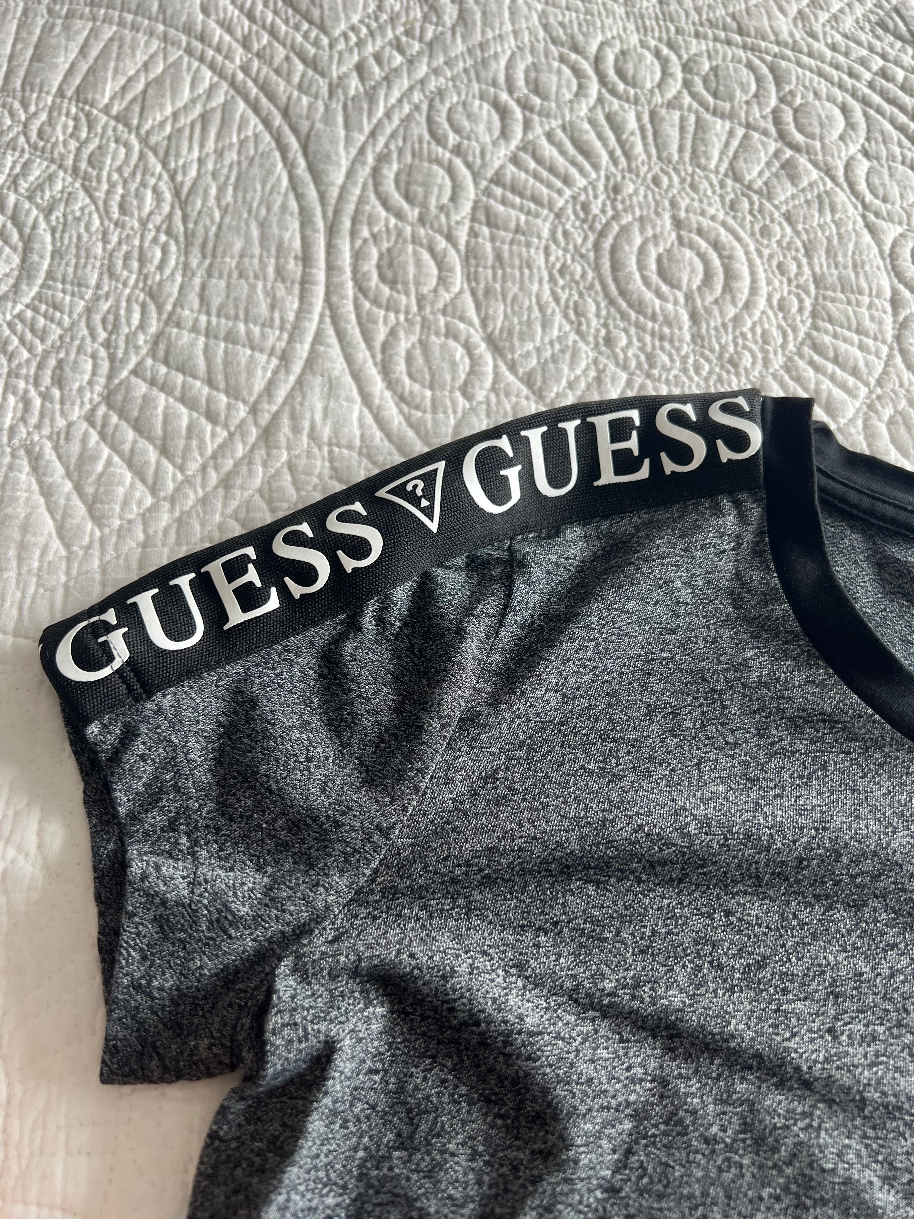 Guess grey top