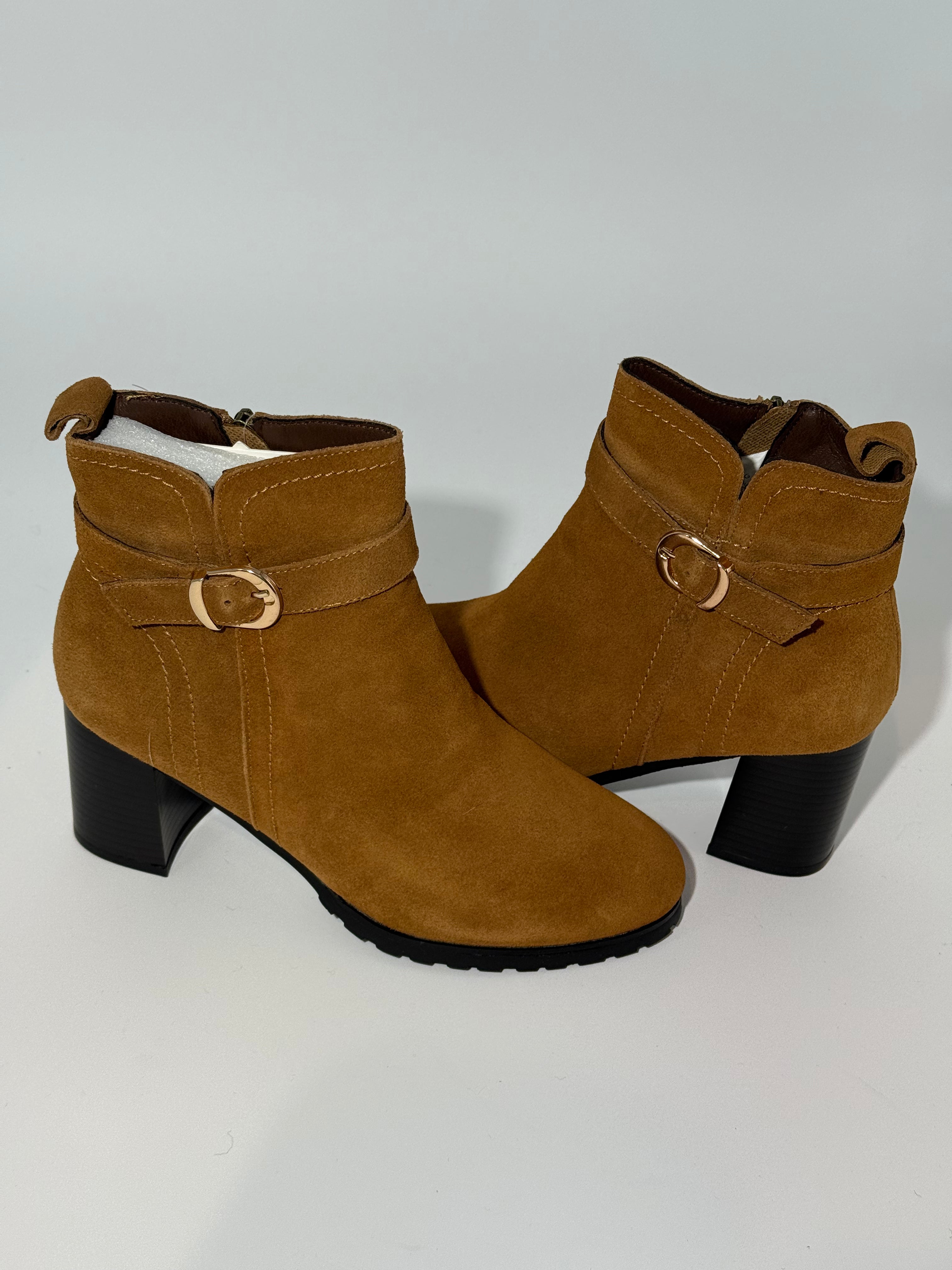 BRAND NEW TARRAMARRA ANKLE BOOTS