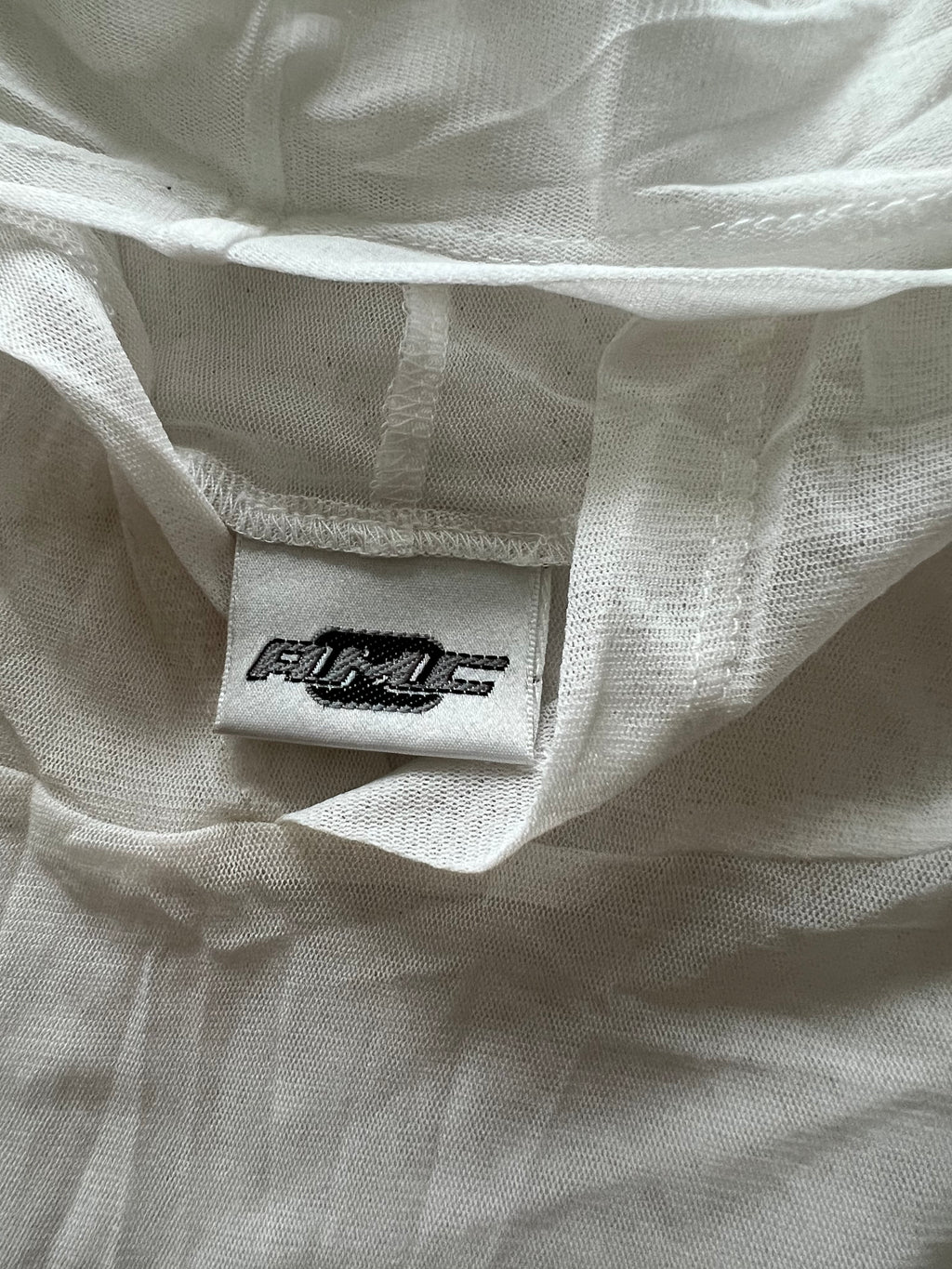 White jumper/top