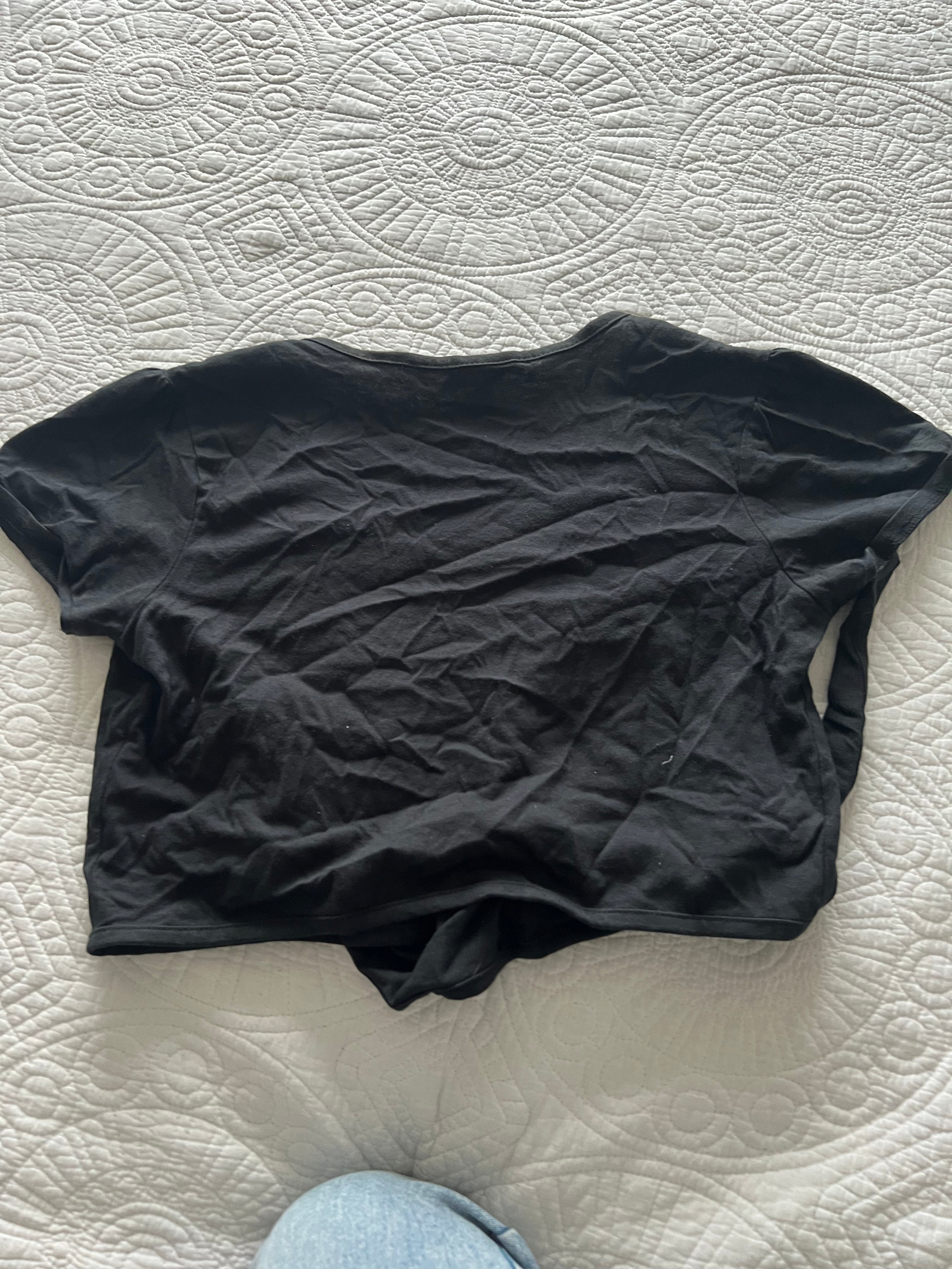 Black tie up crop top