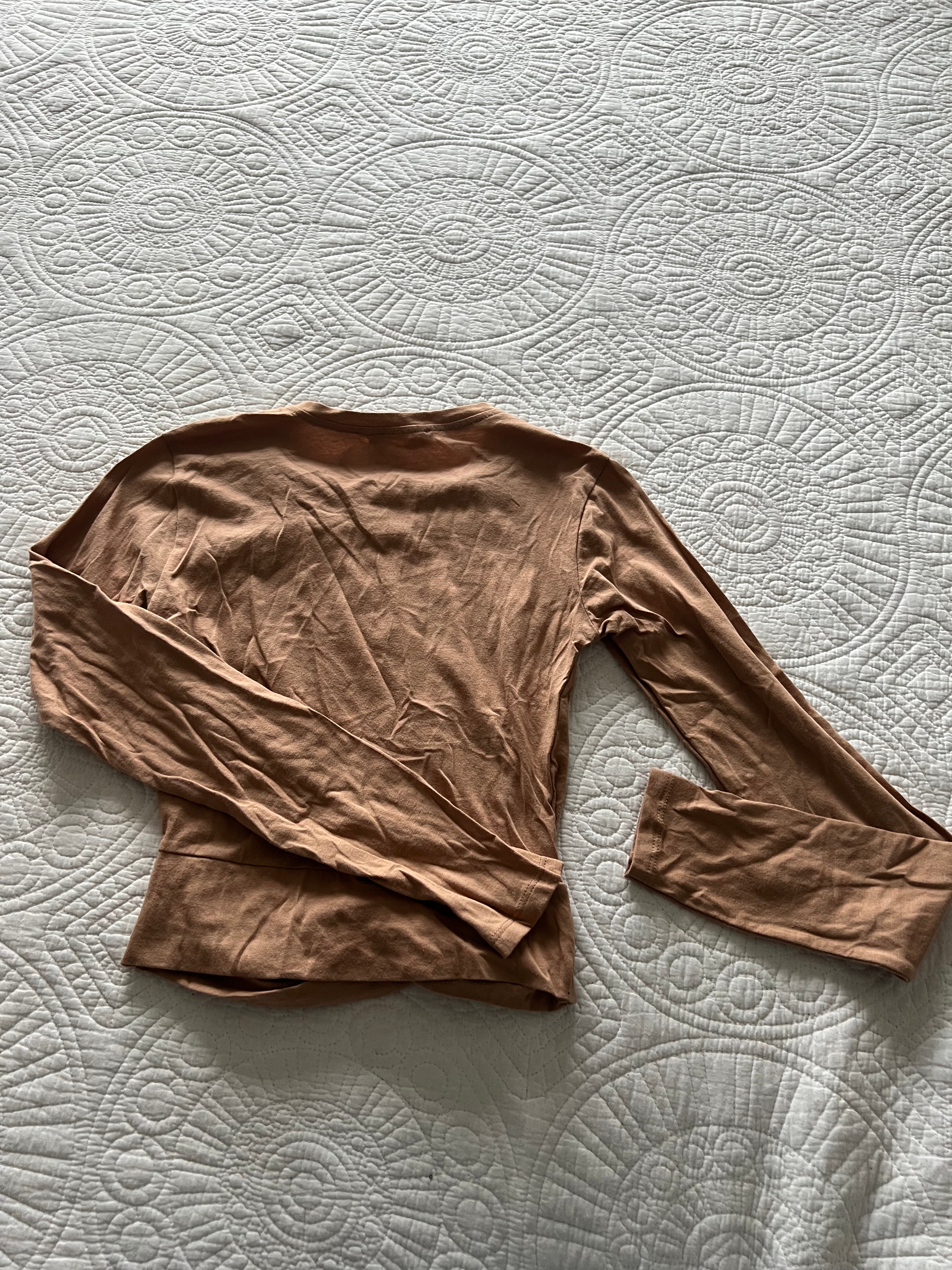 Long sleeve nude top