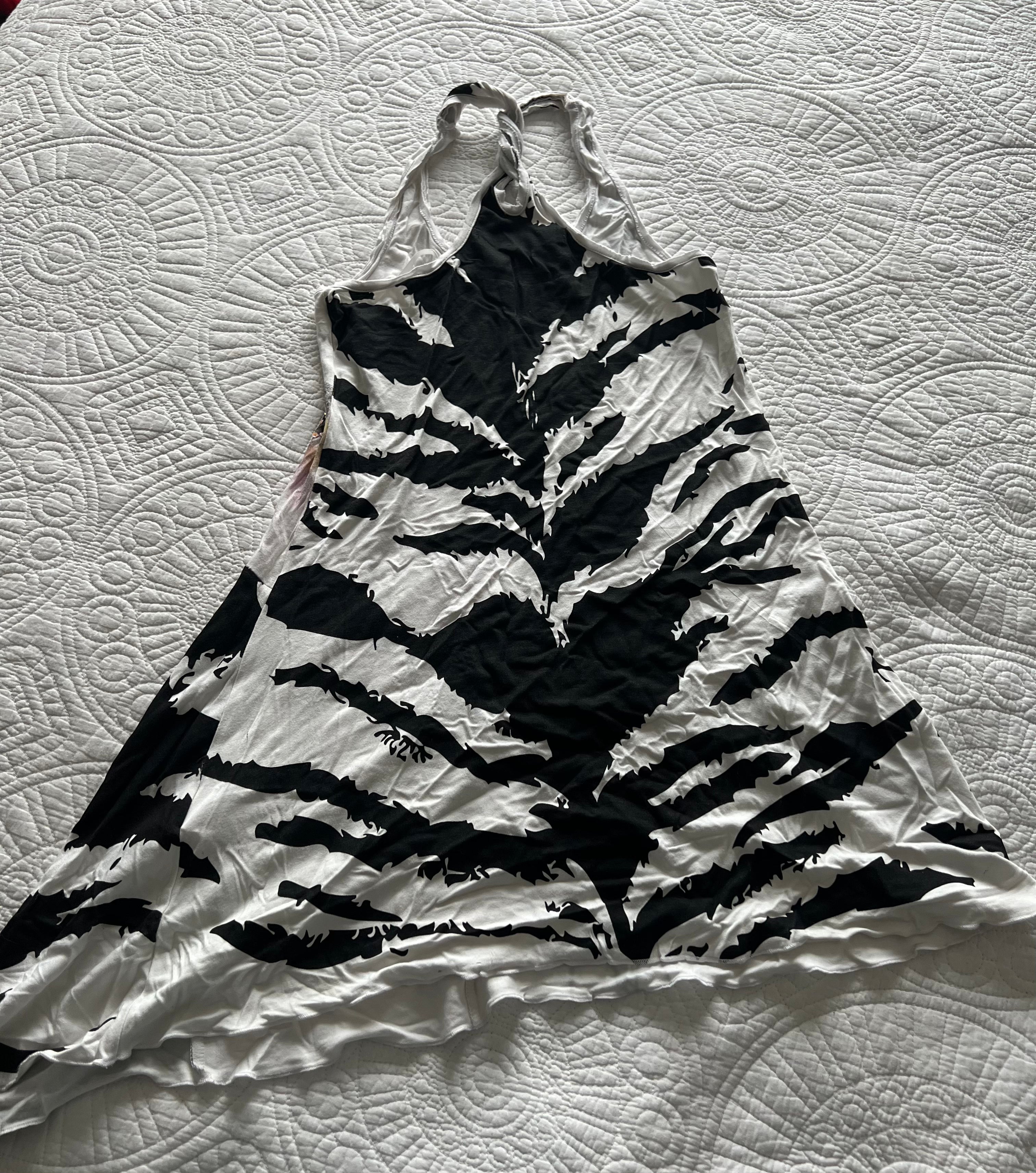 White graphic vest