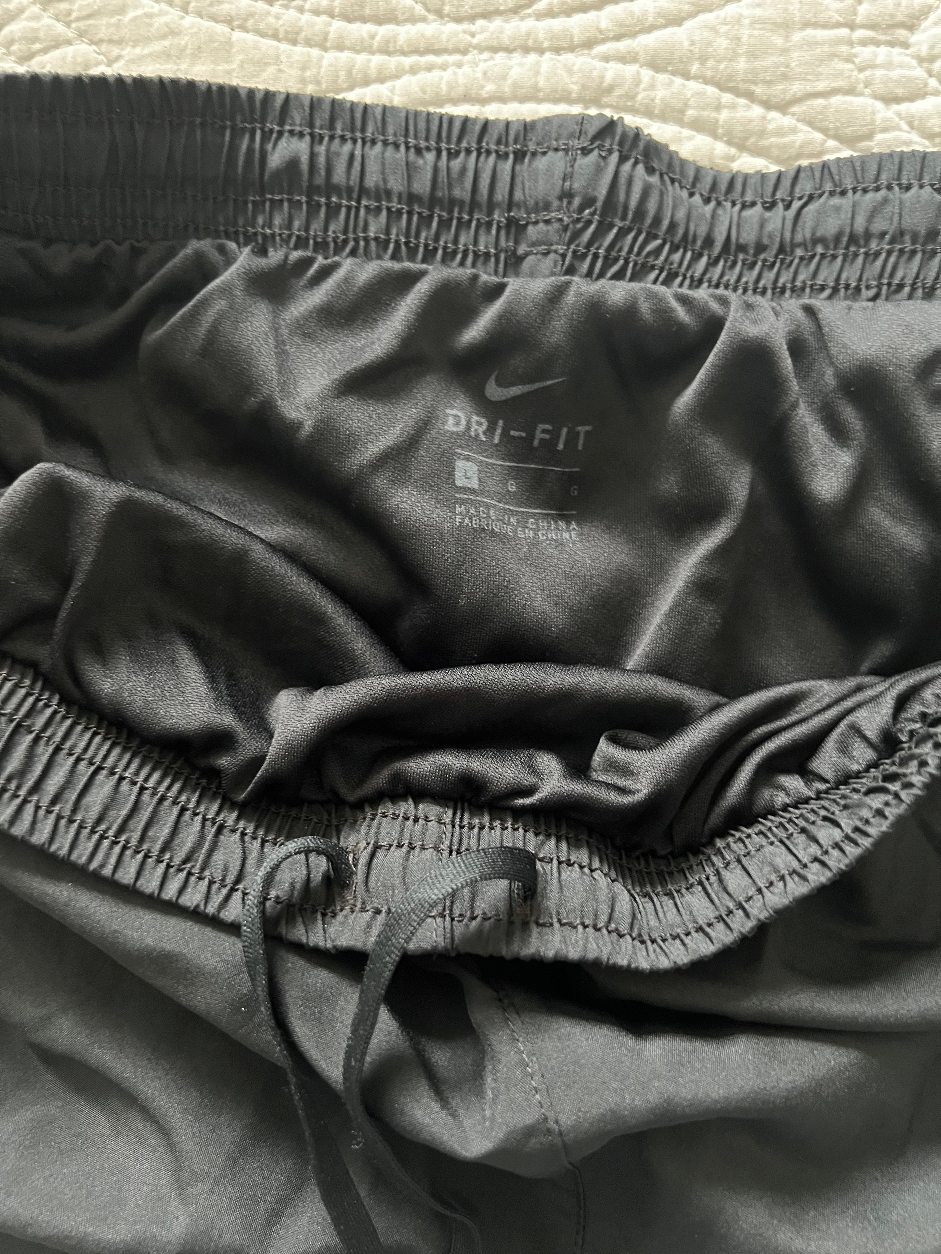 Black nike shorts