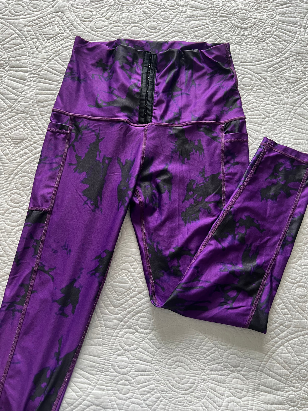 Black/purple leggings