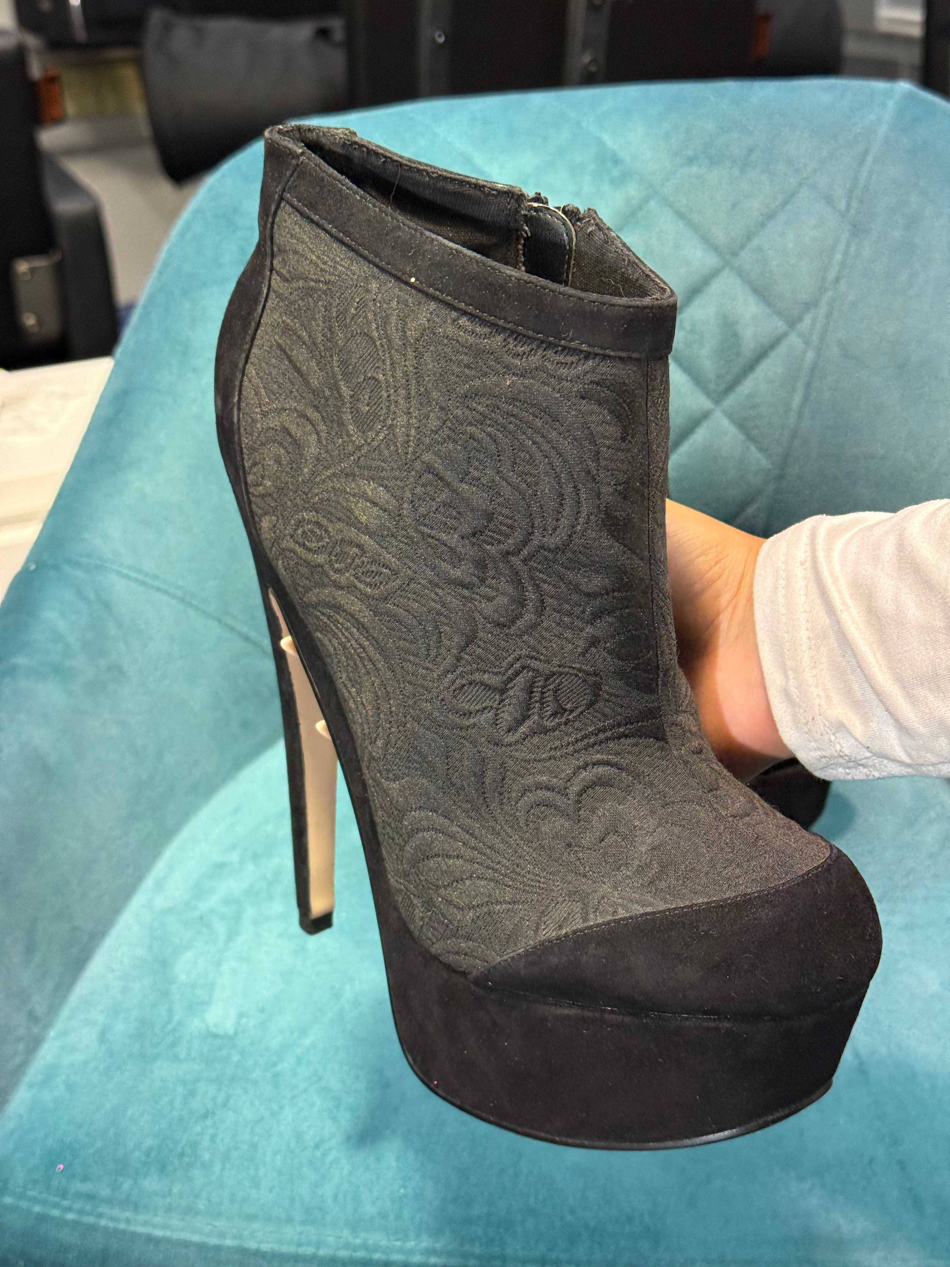 Black Embossed Pattern Platform Stiletto Ankle Boots