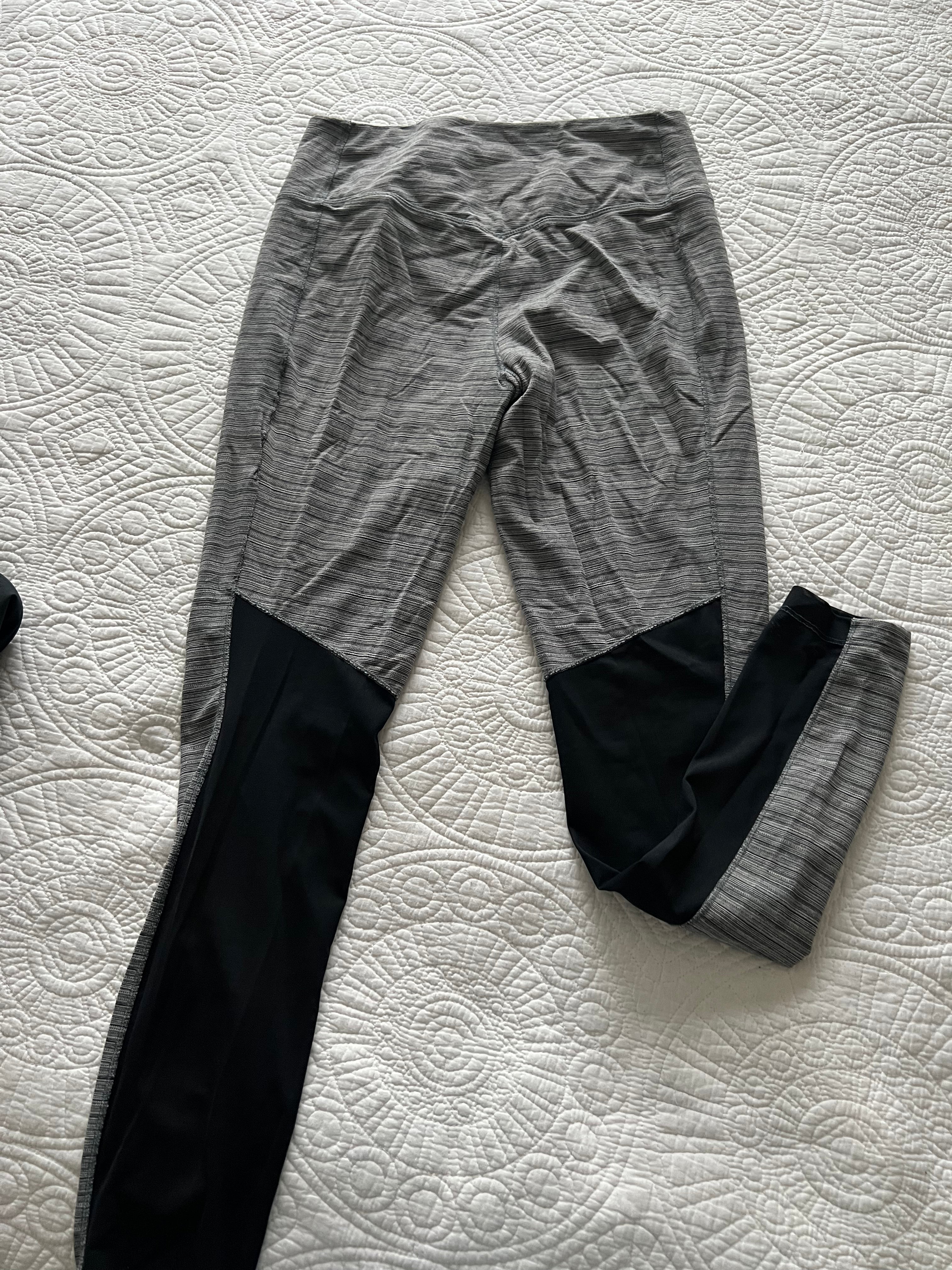 Grey Nike leggings