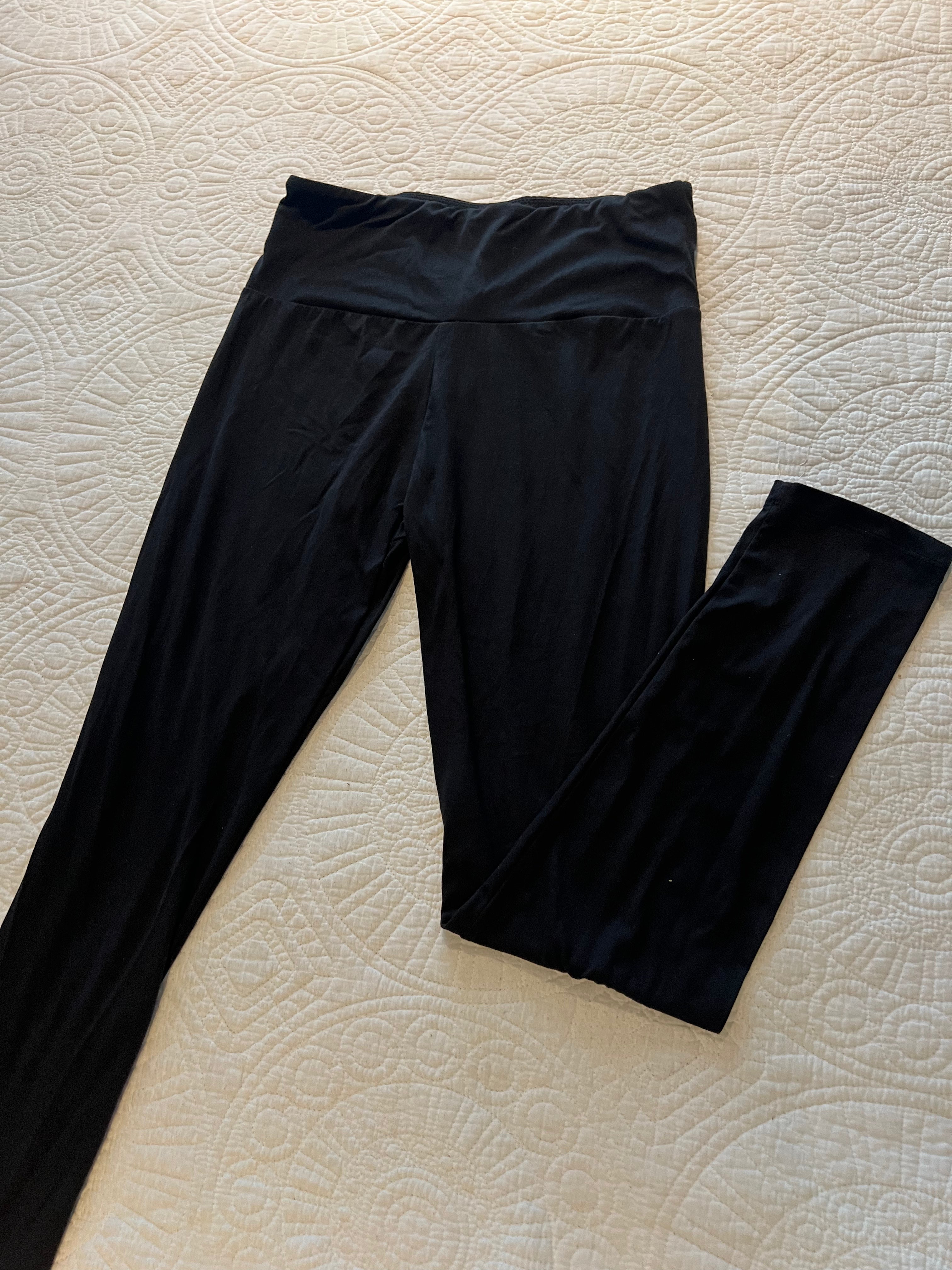 Black leggings