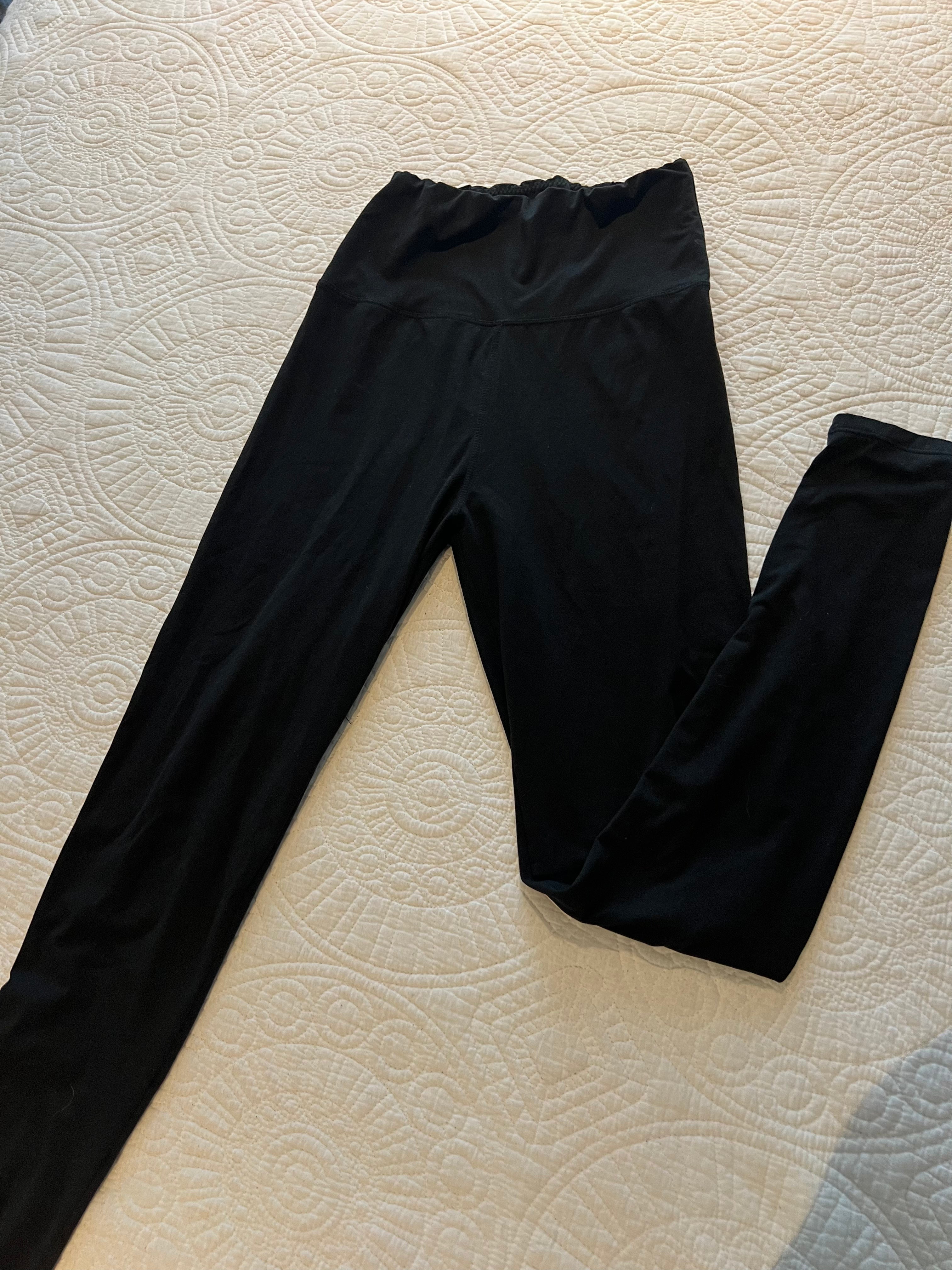 Black leggings