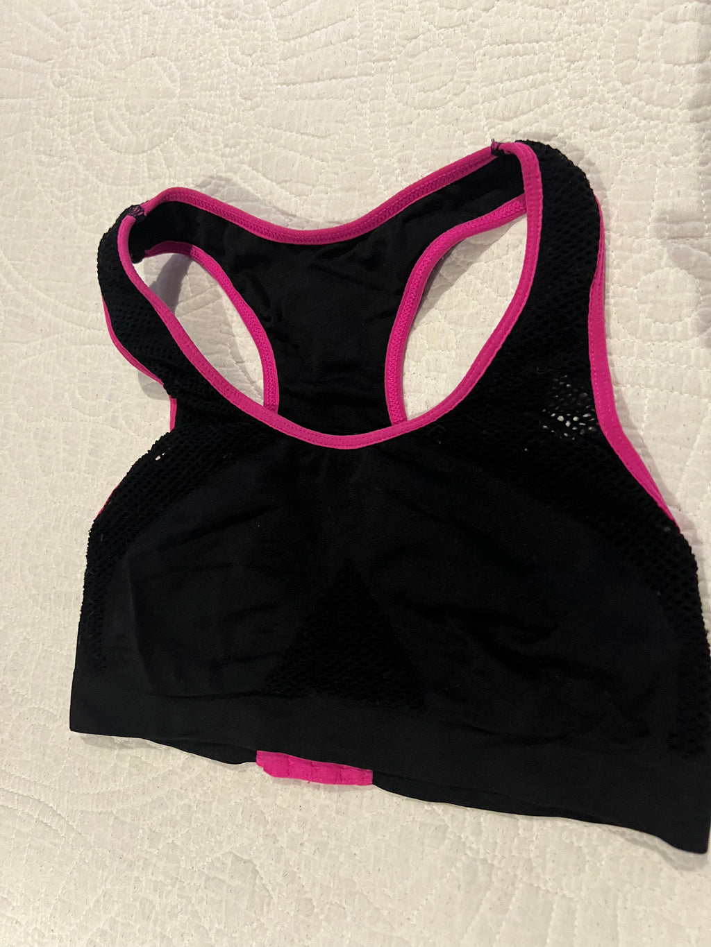 Black sports bra