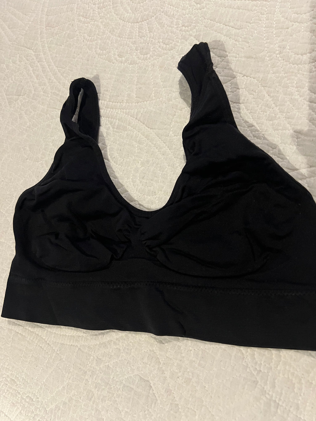 Black sports bra