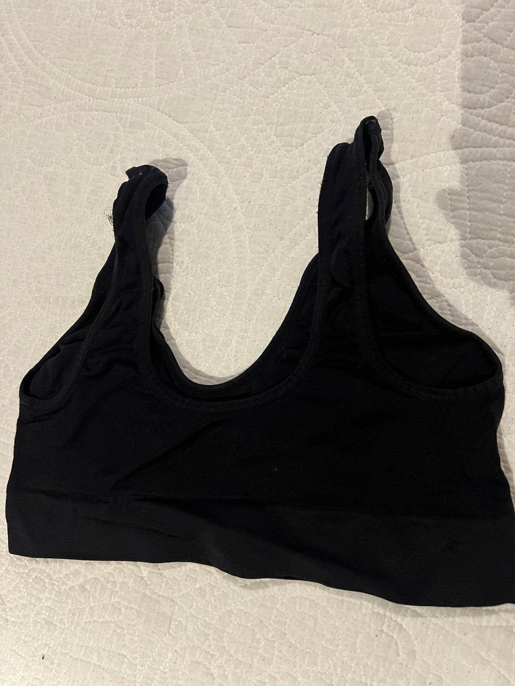 Black sports bra