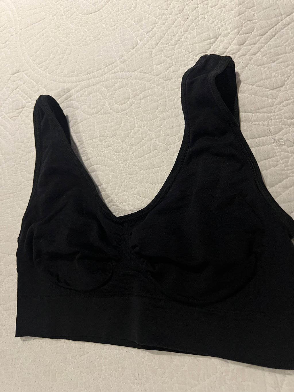 Black sports bra