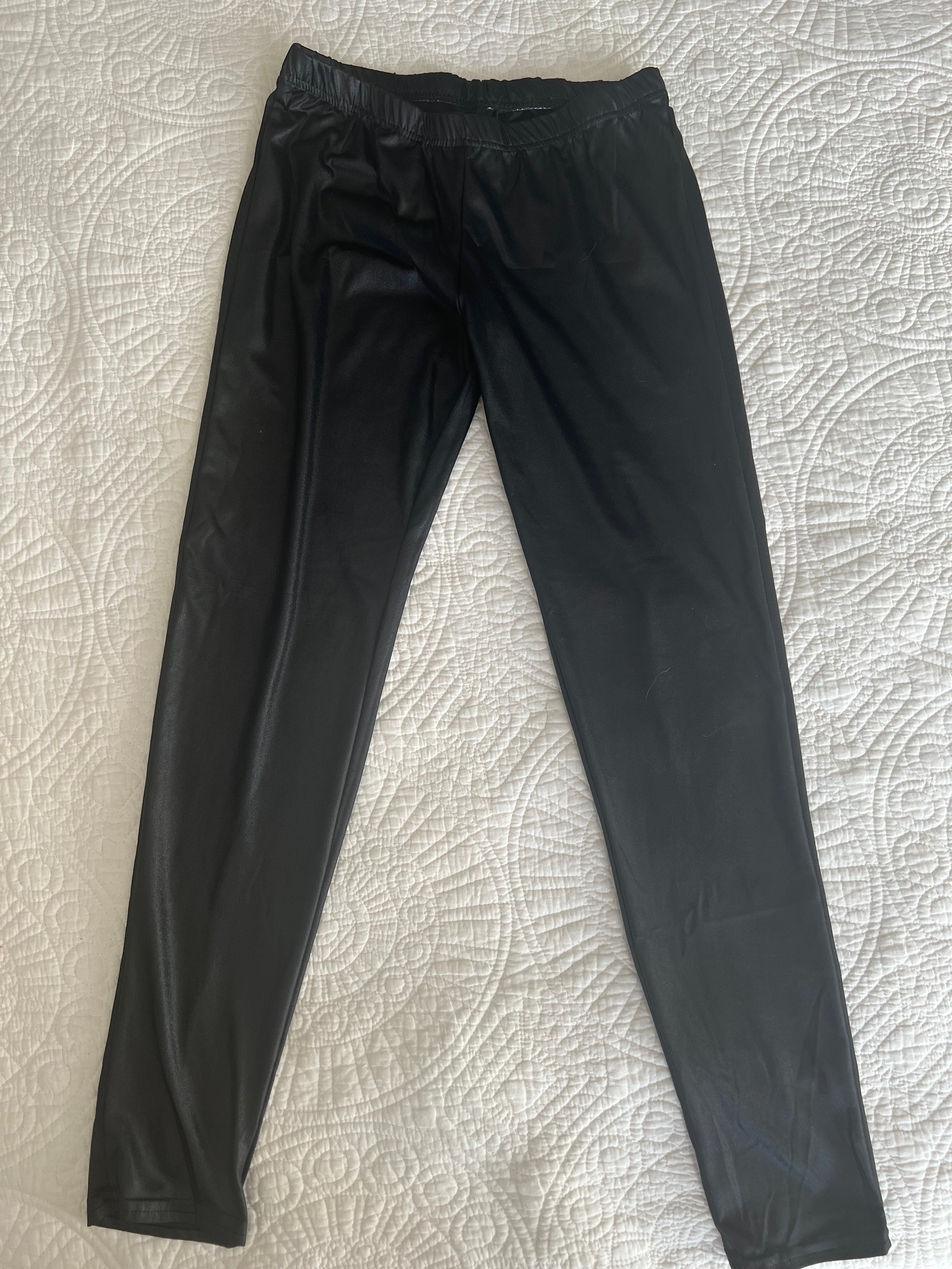 Black leggings
