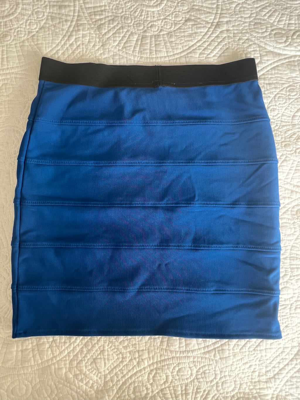 Blue textured mini skirt
