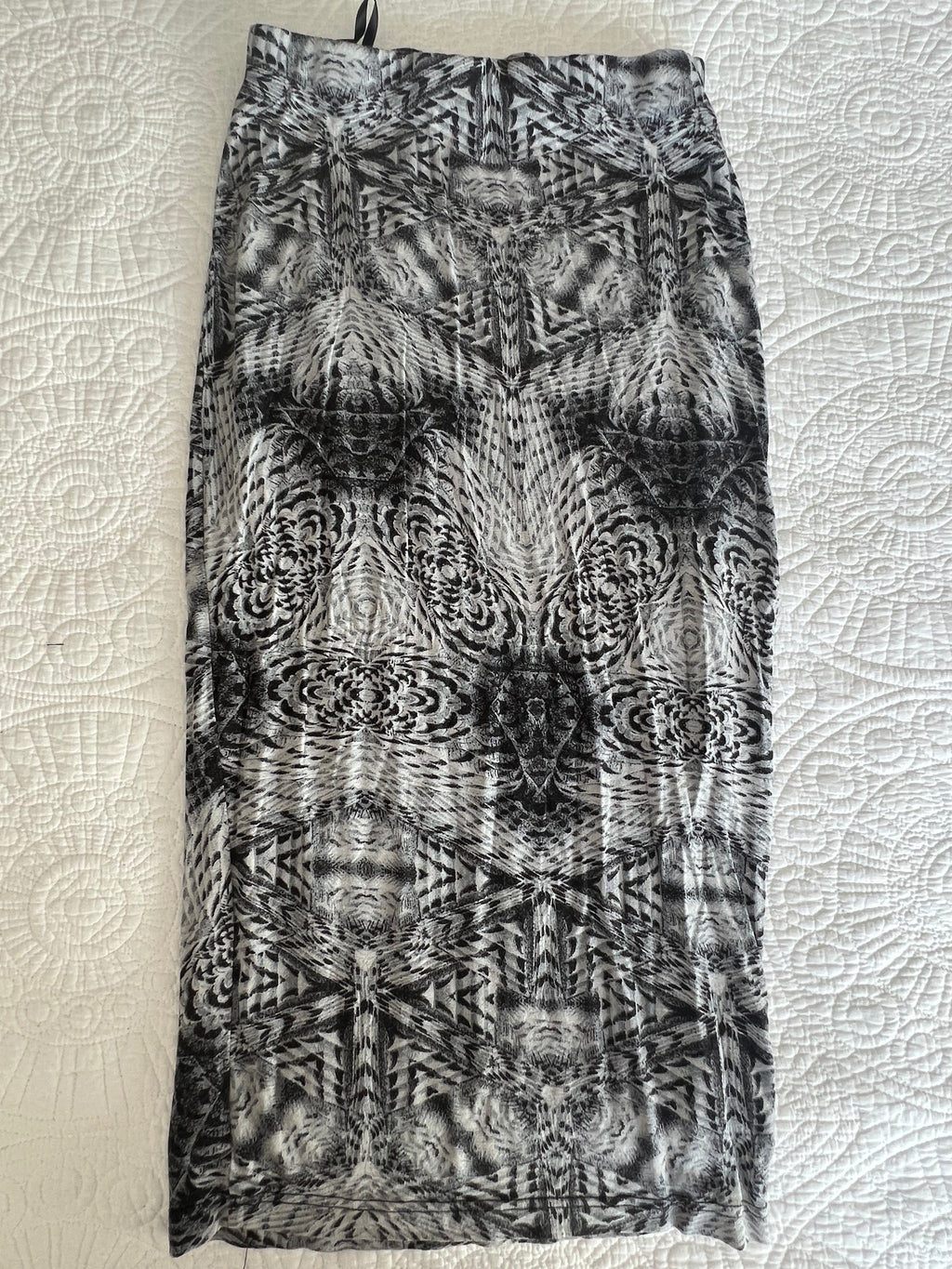 Maxi graphic skirt