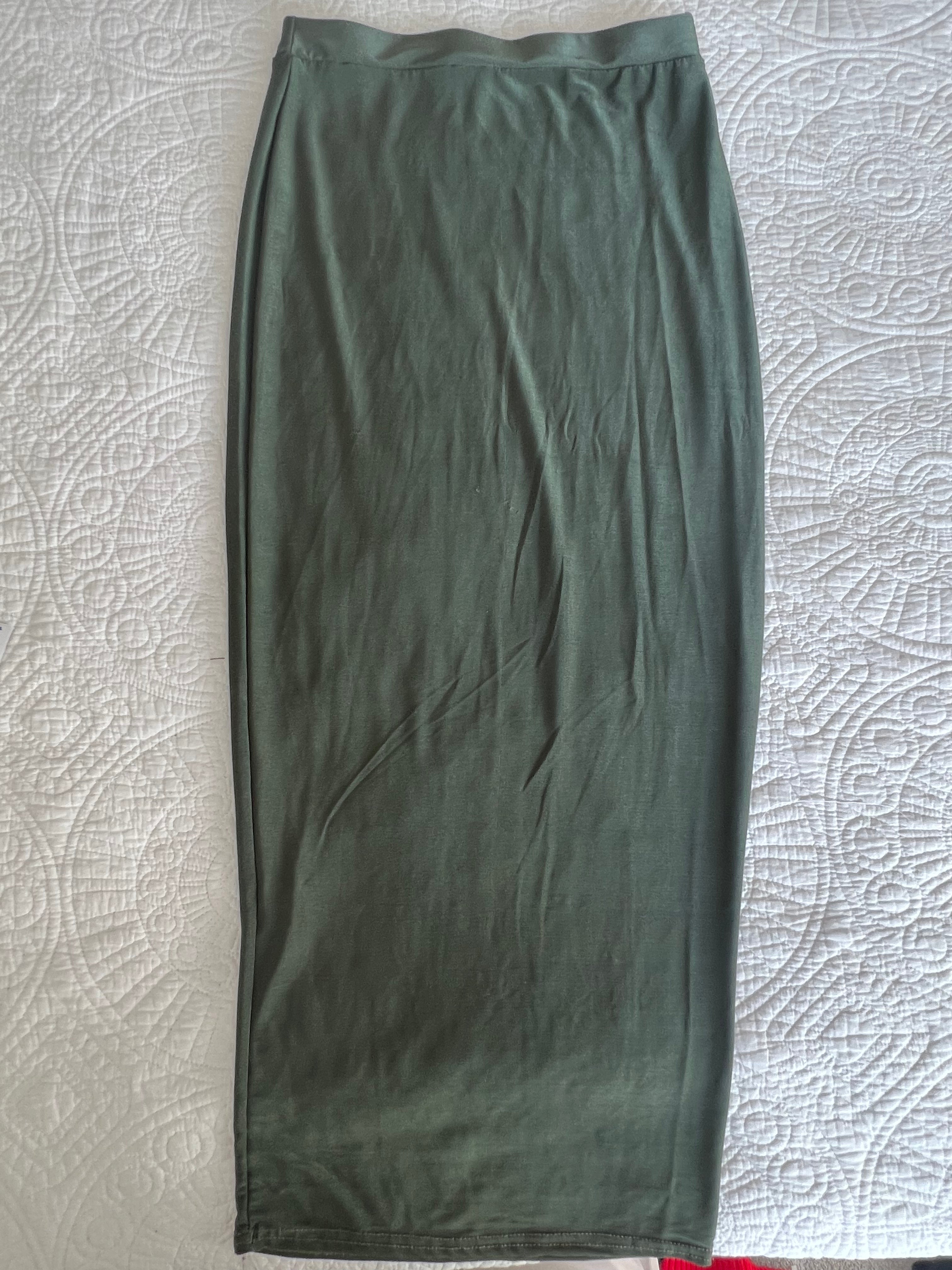 Maxi green skirt